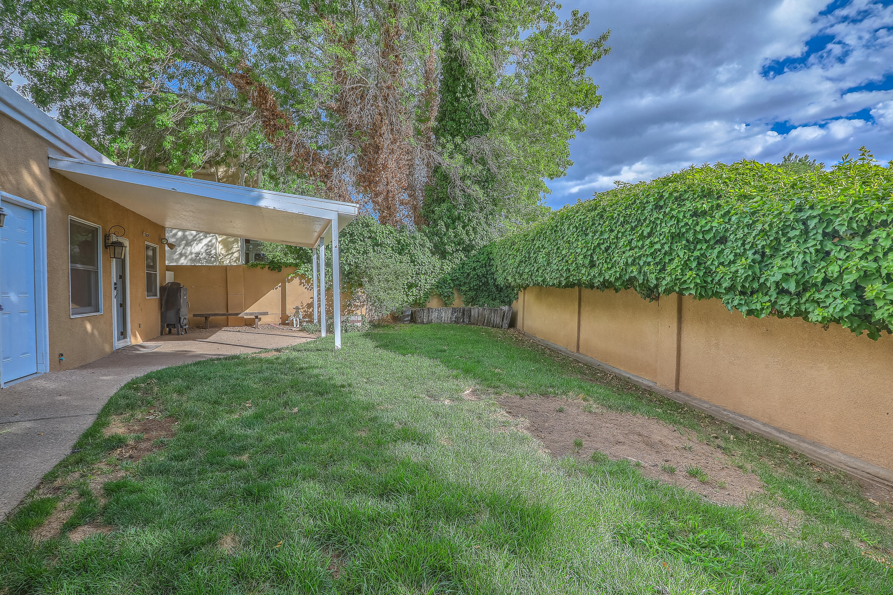 9600 MERION Circle NE