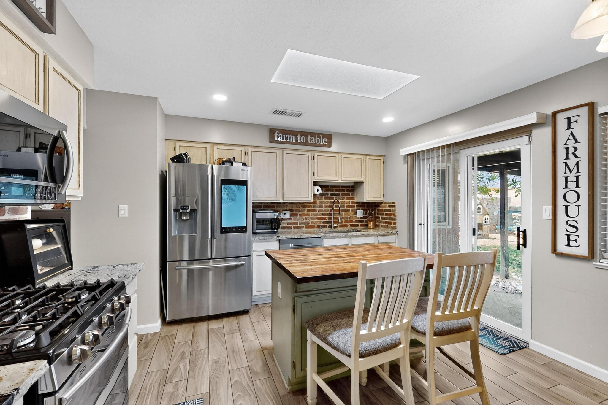 81 PARKSIDE Road SE