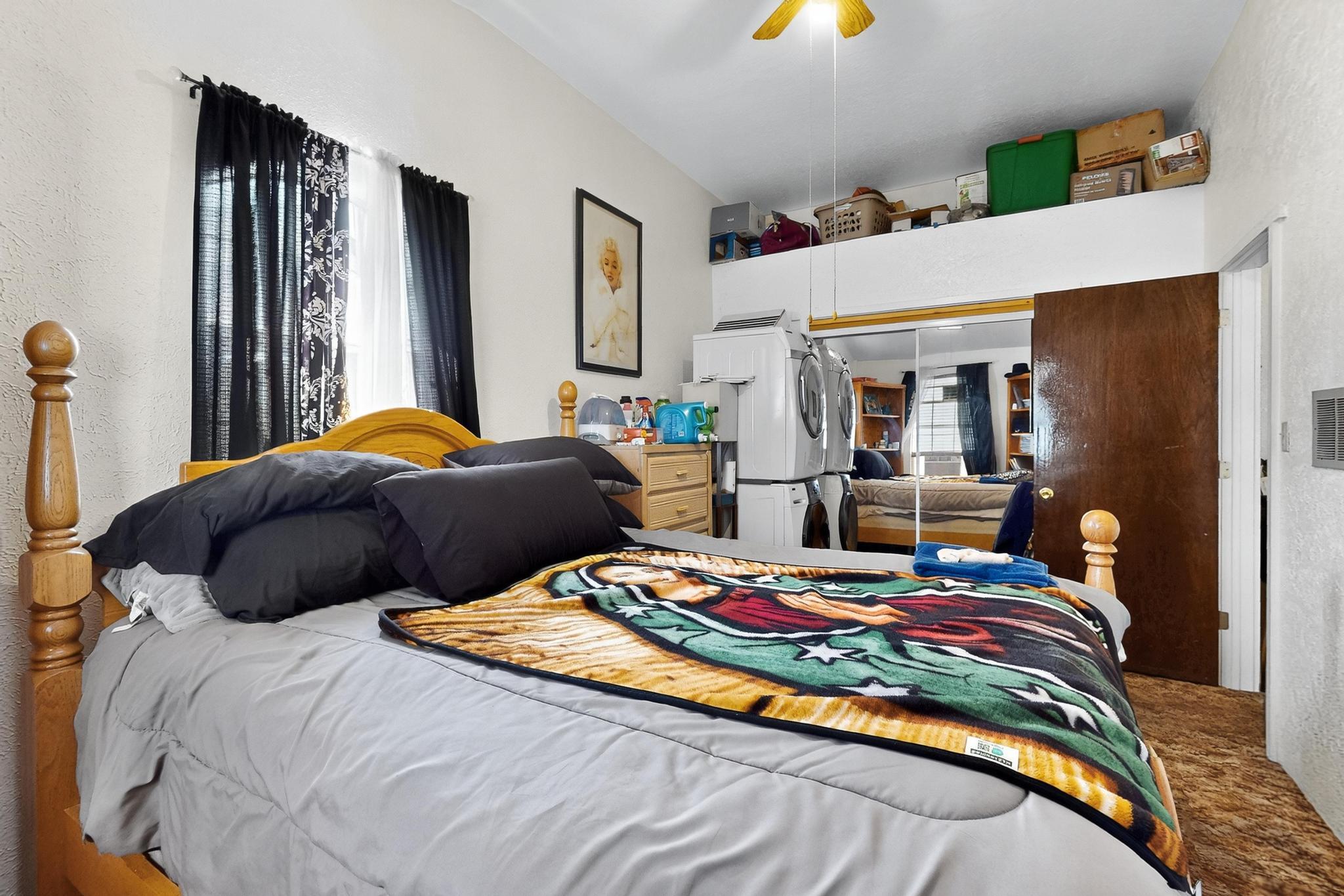 2374 CAMINO MELITON