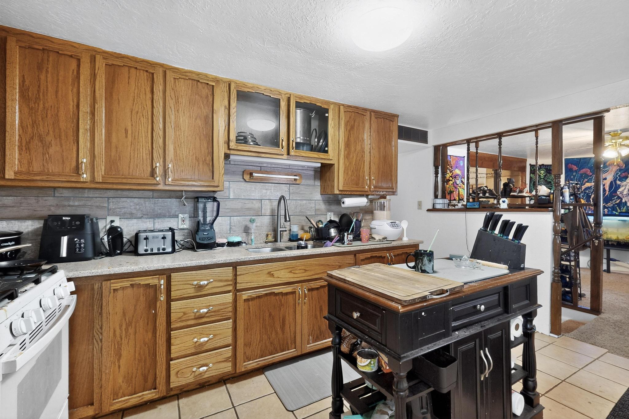 2374 CAMINO MELITON