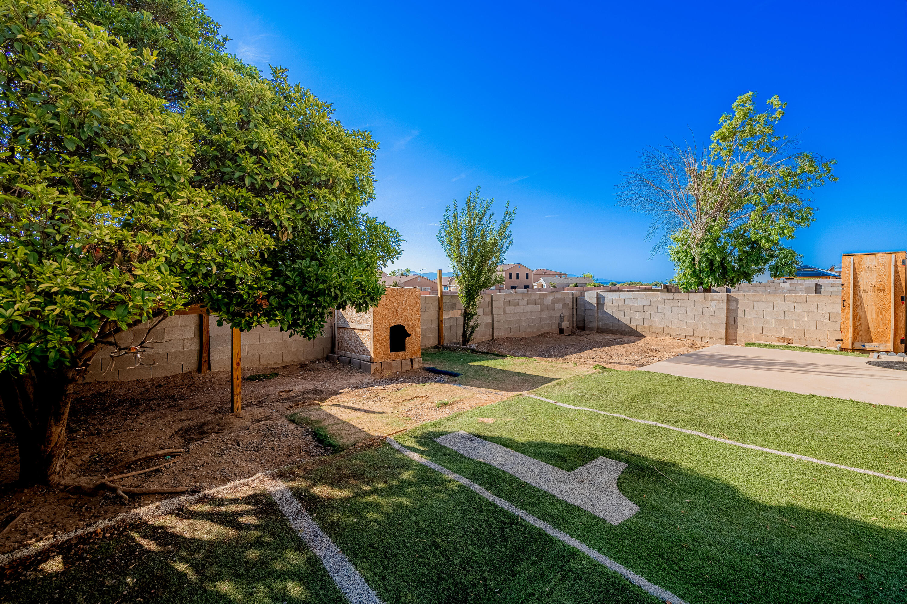 1916 DESERT BREEZE Drive SW