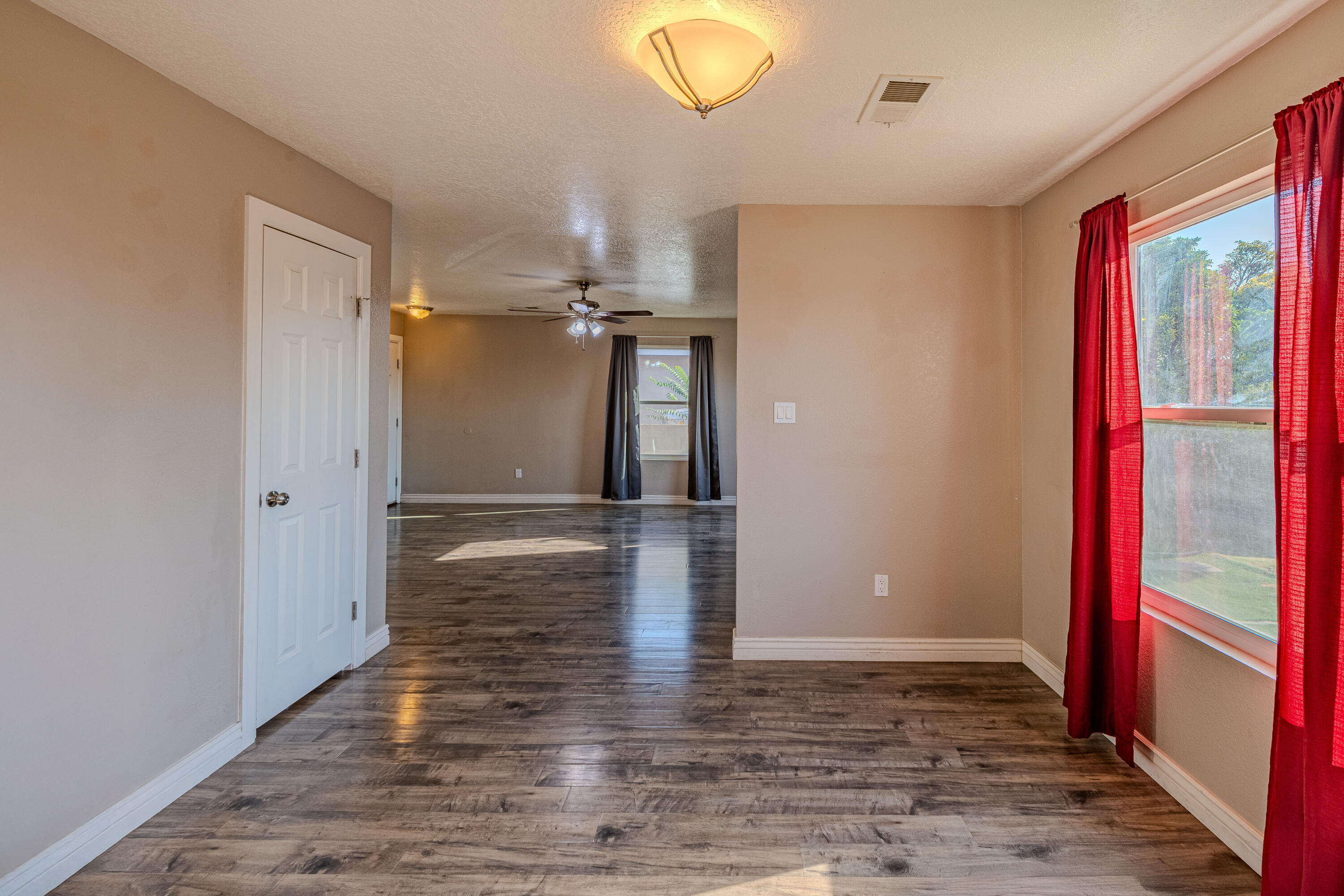 1916 DESERT BREEZE Drive SW
