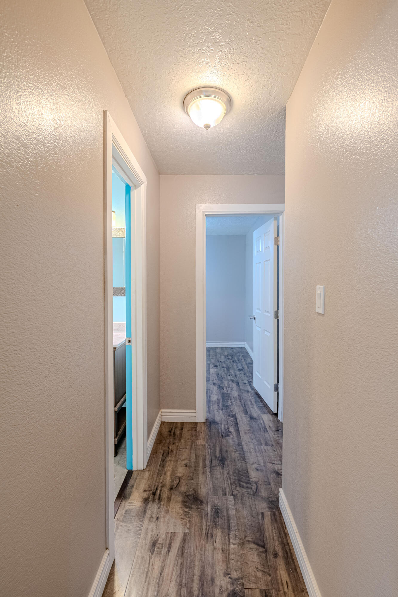 1916 DESERT BREEZE Drive SW