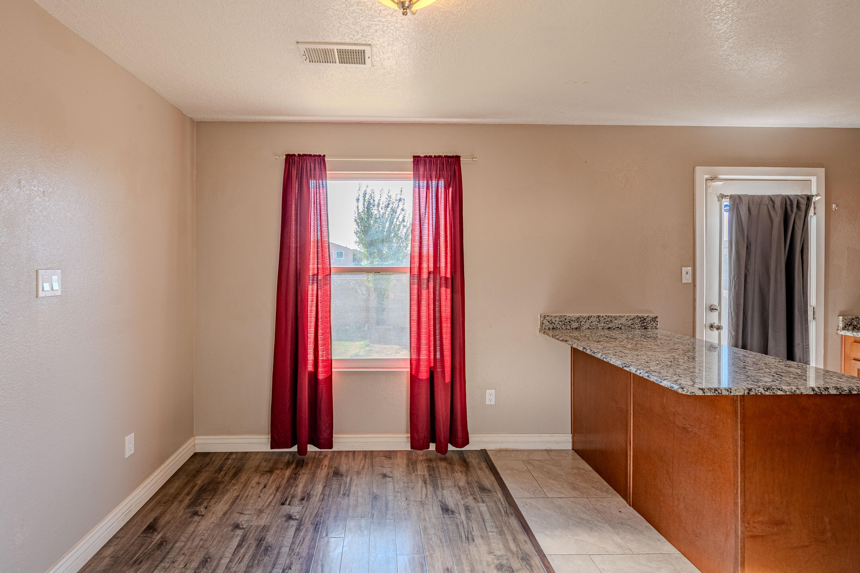 1916 DESERT BREEZE Drive SW
