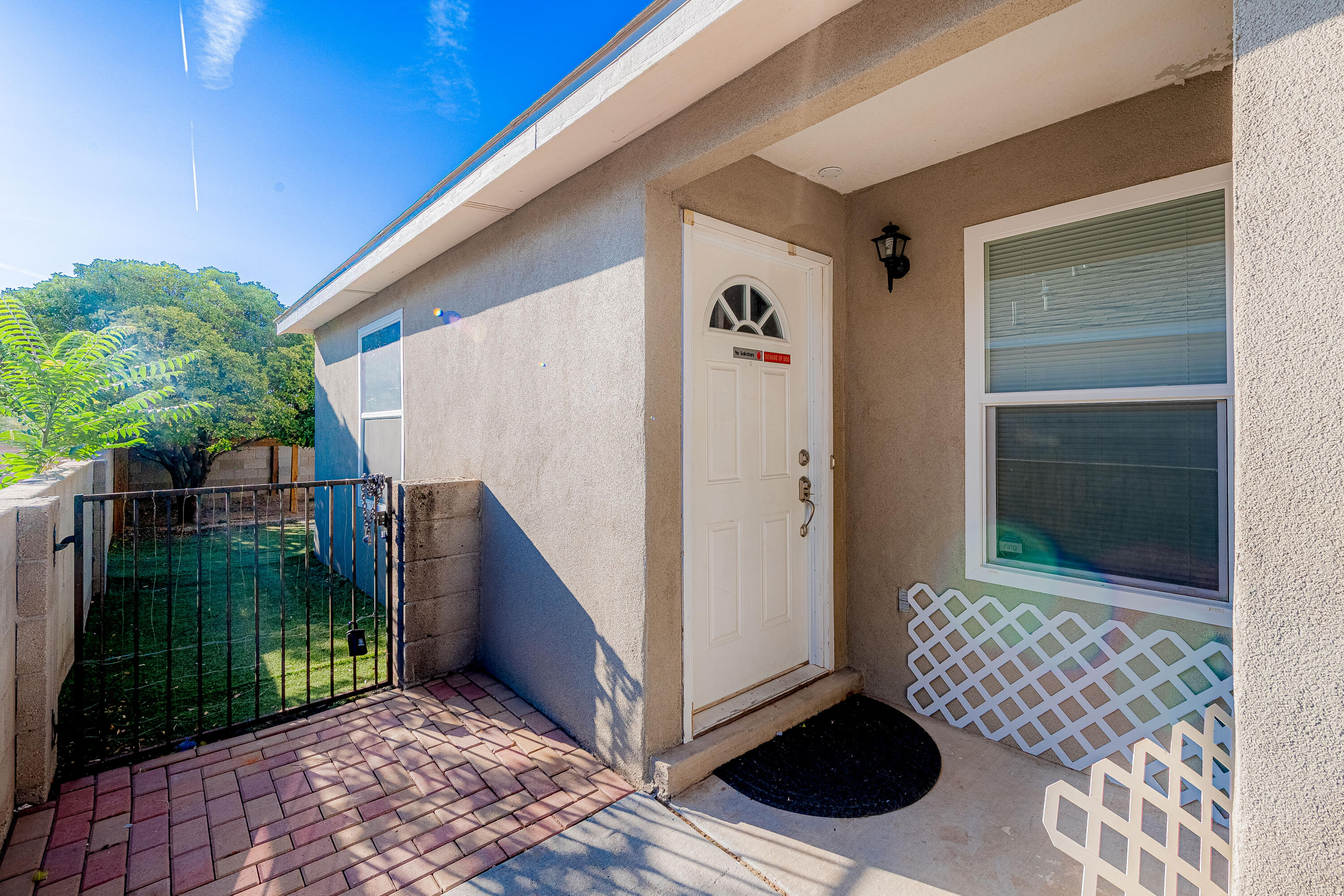 1916 DESERT BREEZE Drive SW