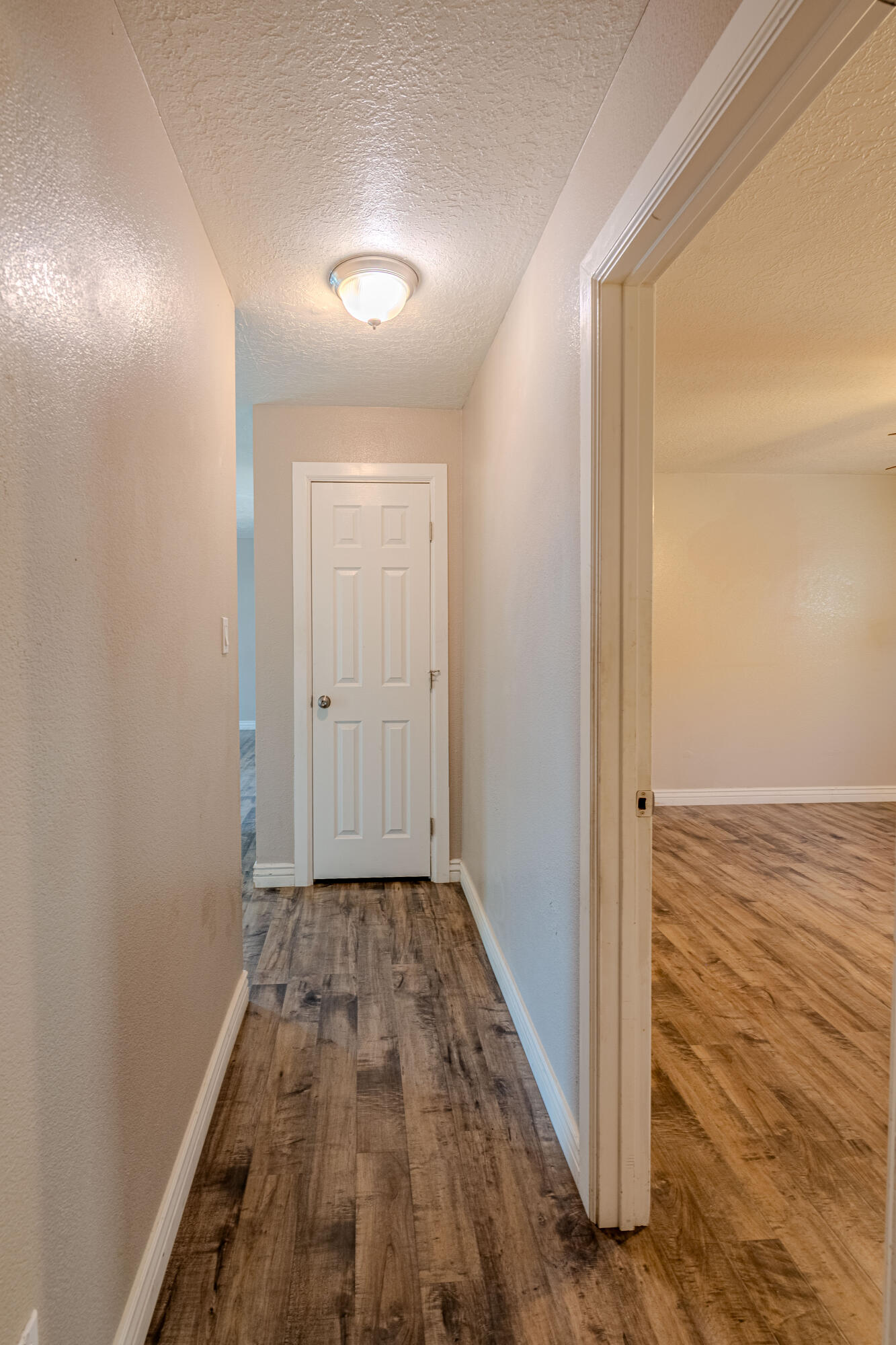 1916 DESERT BREEZE Drive SW