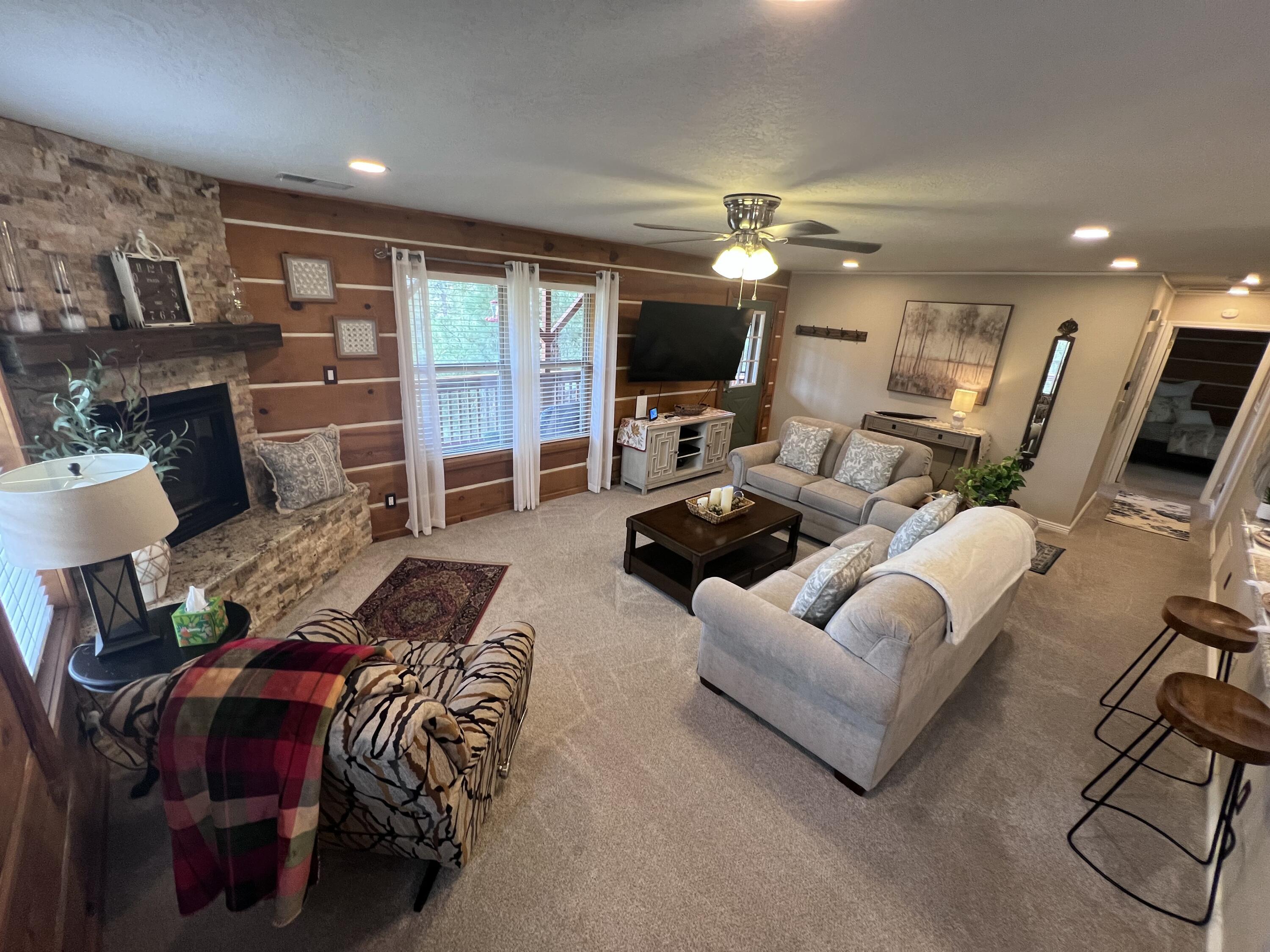 1691 PONDEROSA Drive