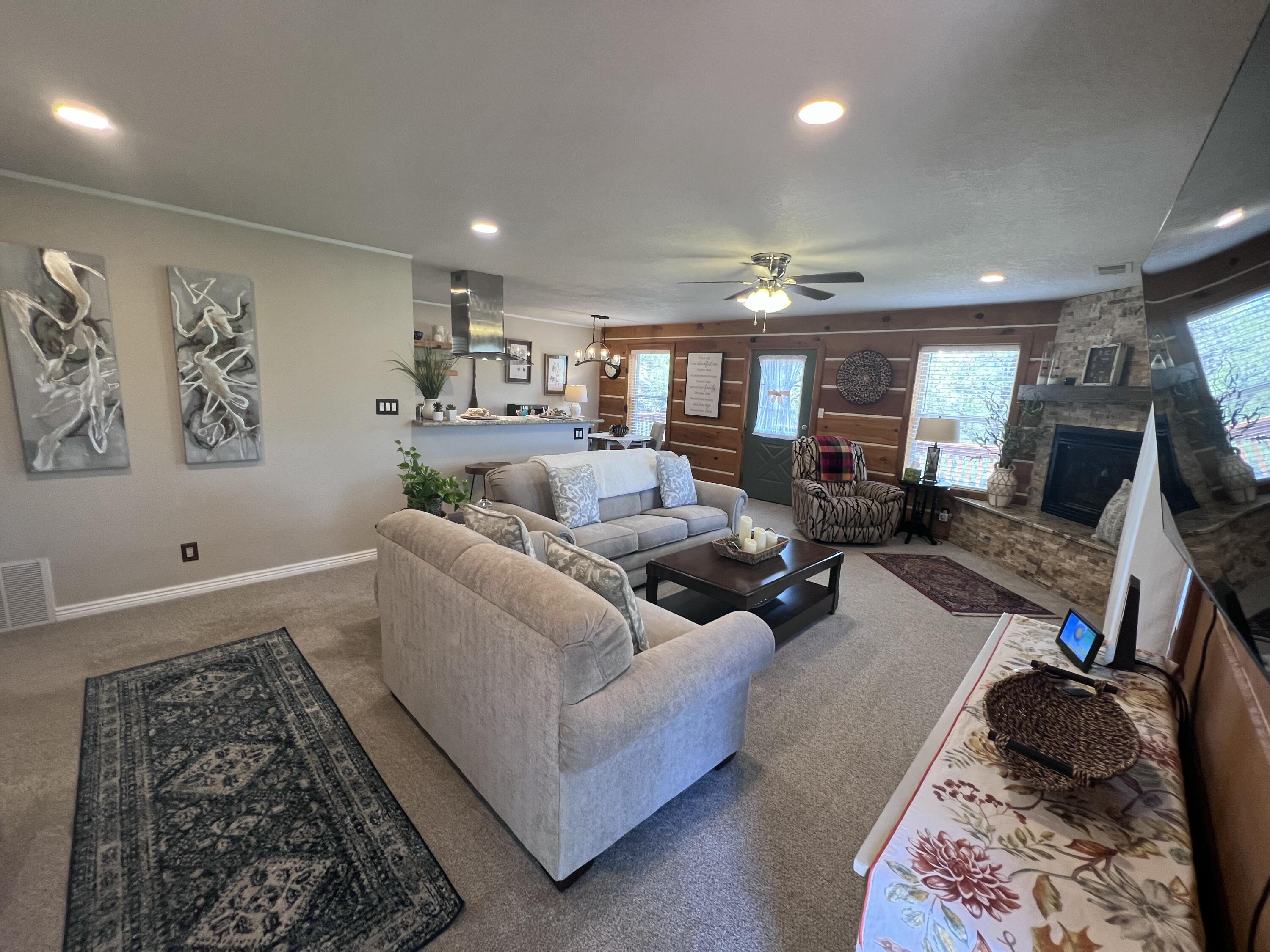 1691 PONDEROSA Drive