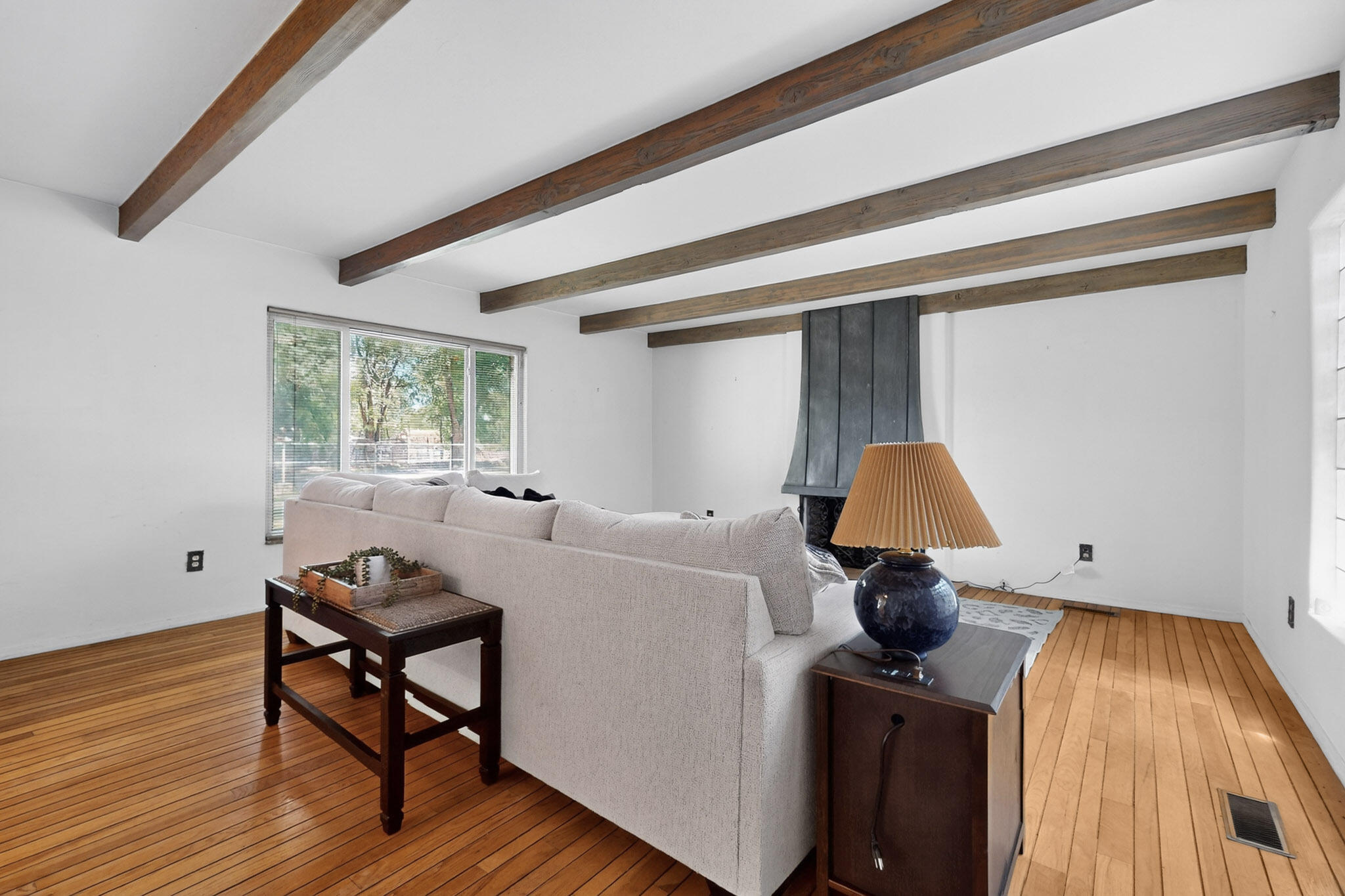 900 WESTGATE Lane NW