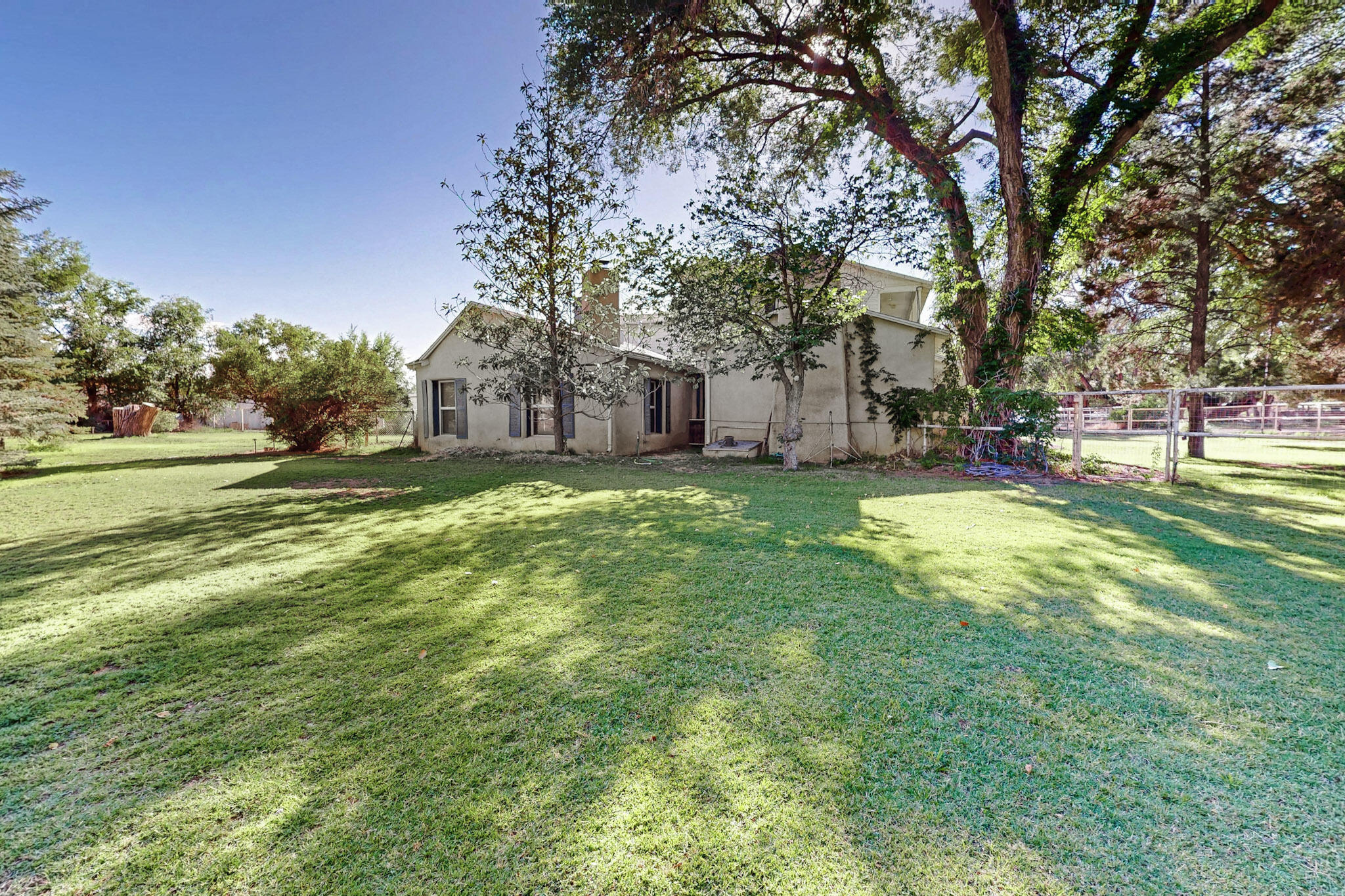 900 WESTGATE Lane NW