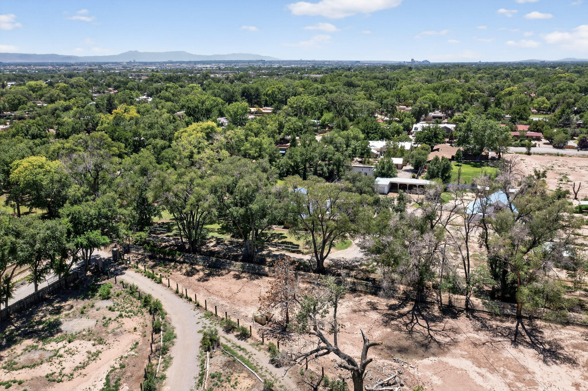 900 WESTGATE Lane NW