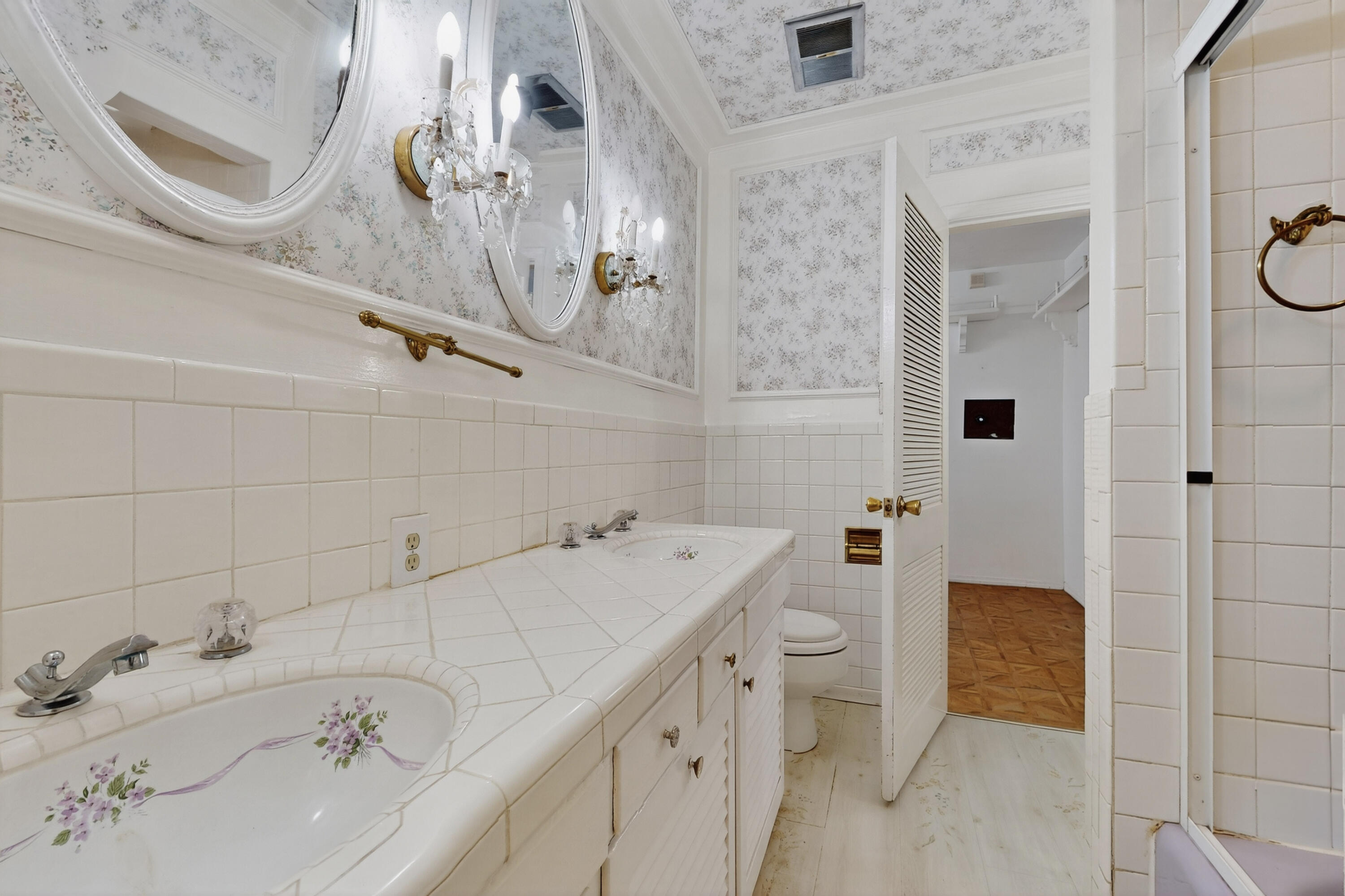 900 WESTGATE Lane NW