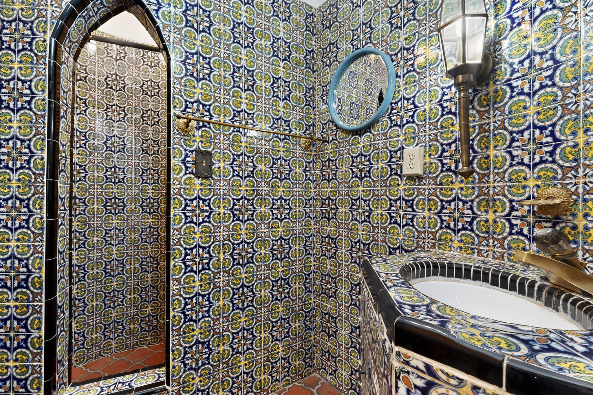 900 WESTGATE Lane NW