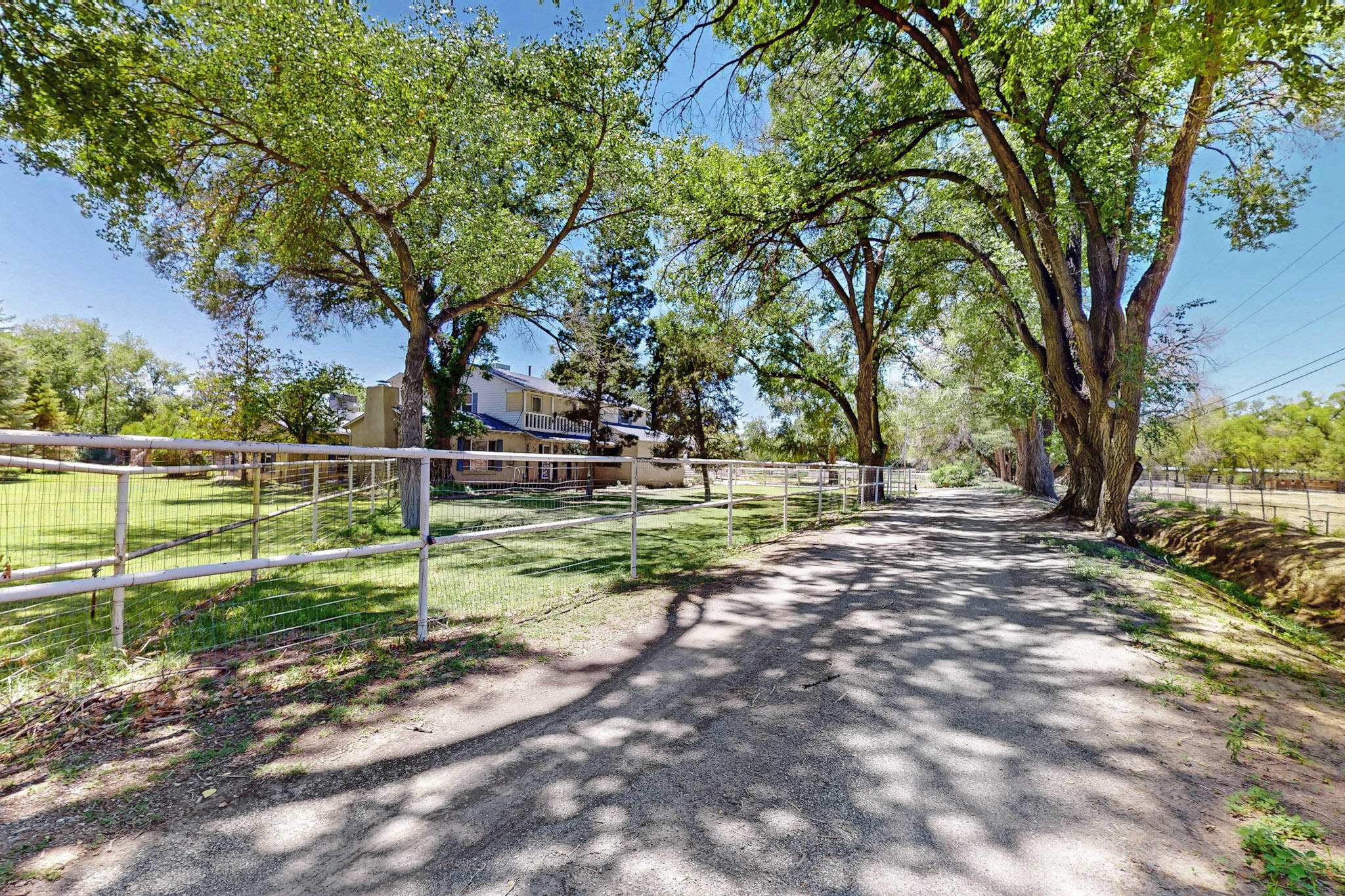 900 WESTGATE Lane NW