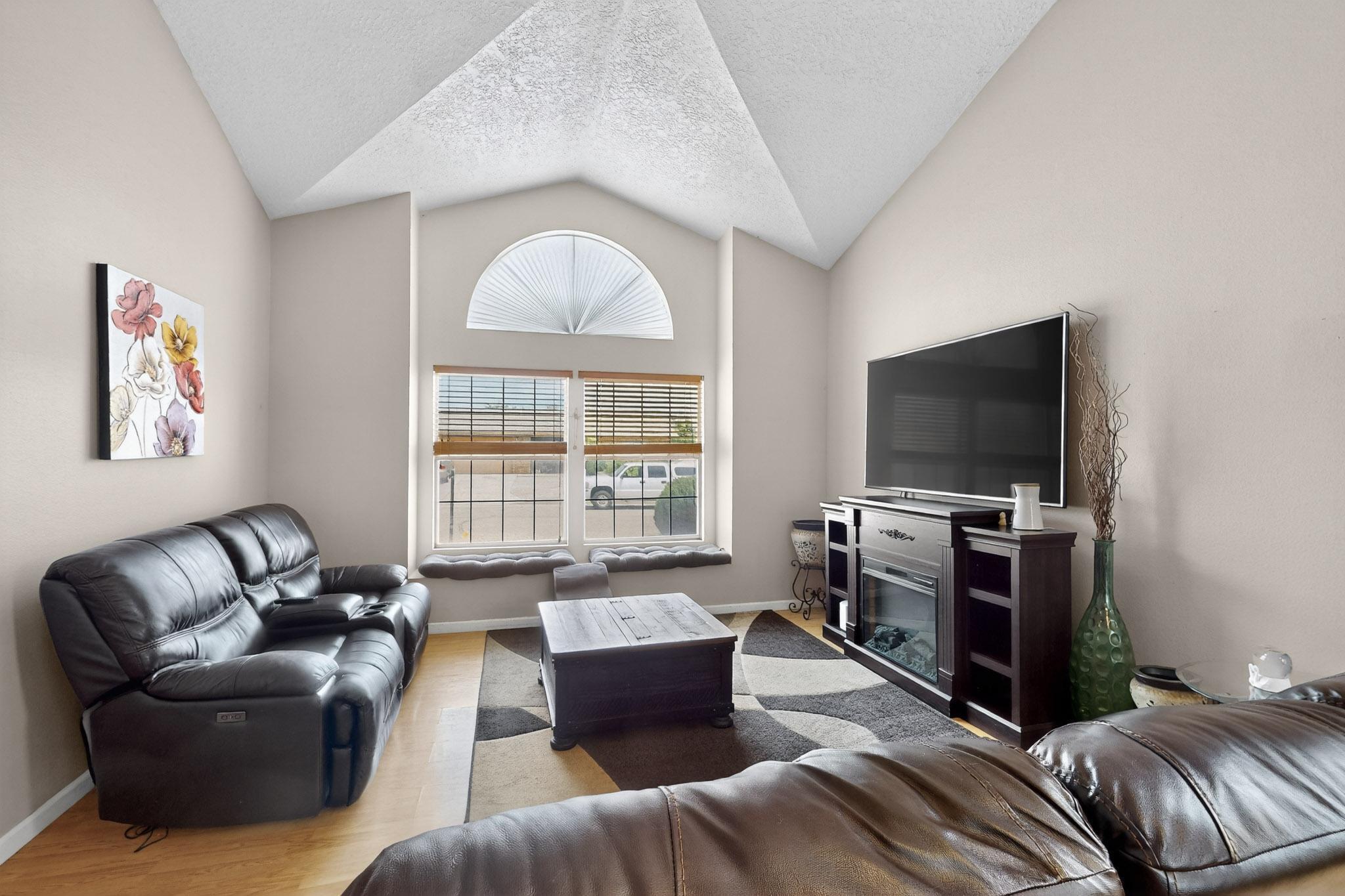 105 Prestige Way NE