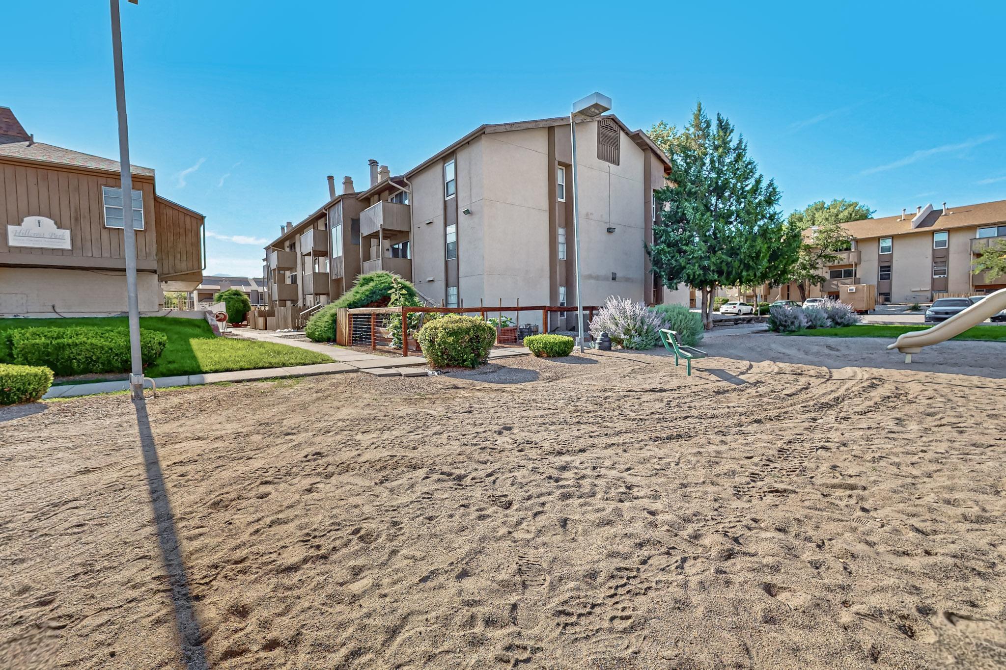 3847 Montgomery Boulevard NE 932