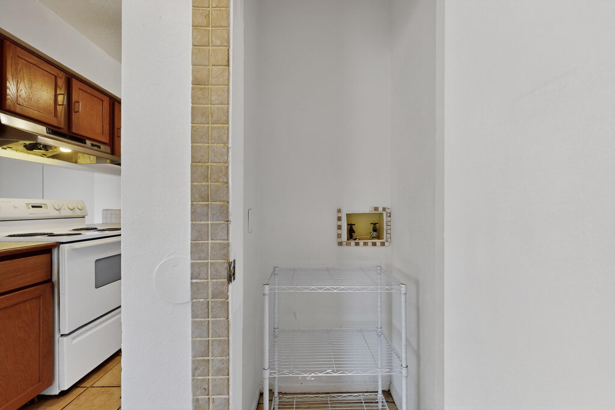 3847 Montgomery Boulevard NE 932