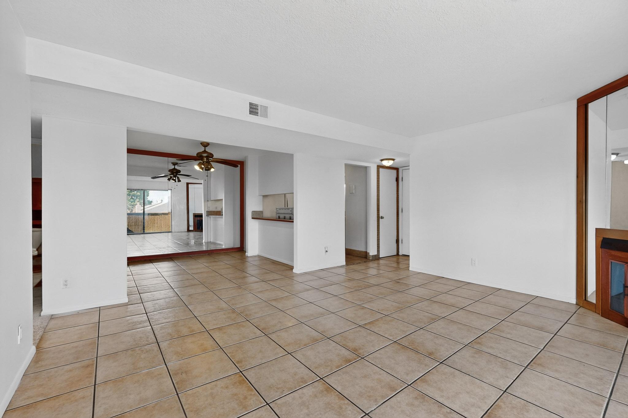 3847 Montgomery Boulevard NE 932