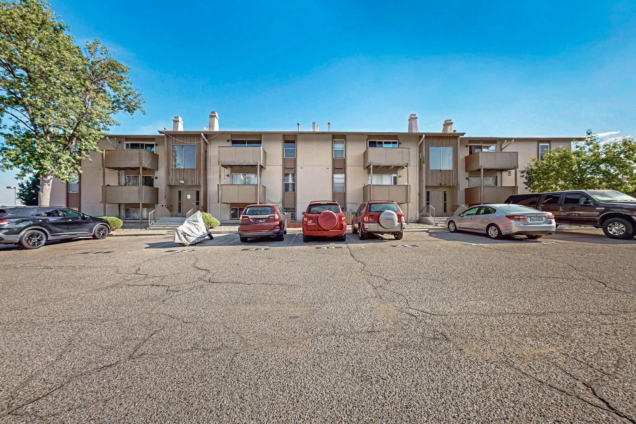 3847 Montgomery Boulevard NE 932