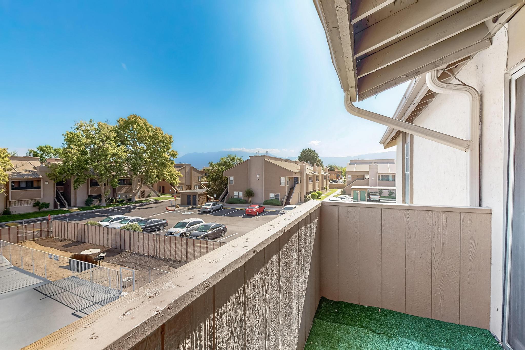 3847 Montgomery Boulevard NE 932