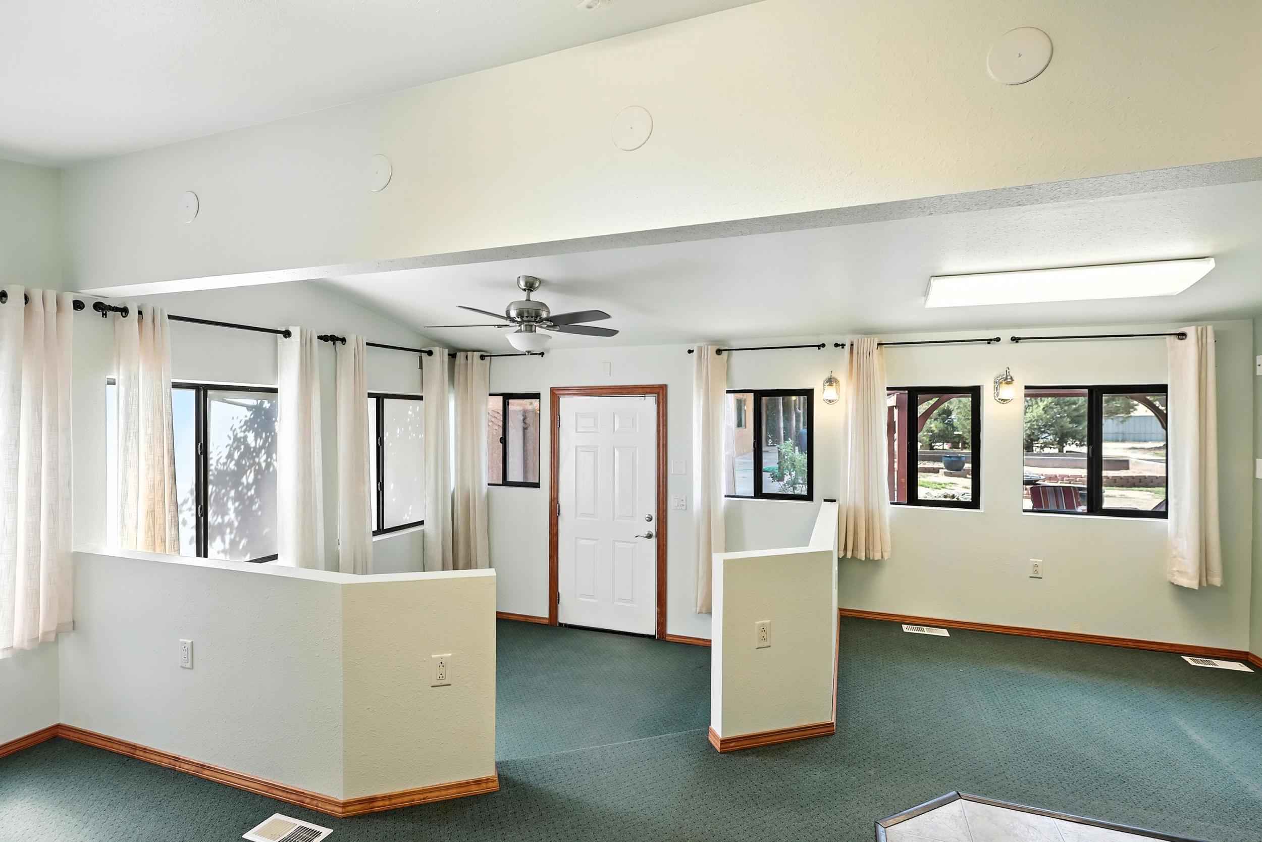 965 W BOSQUE Loop