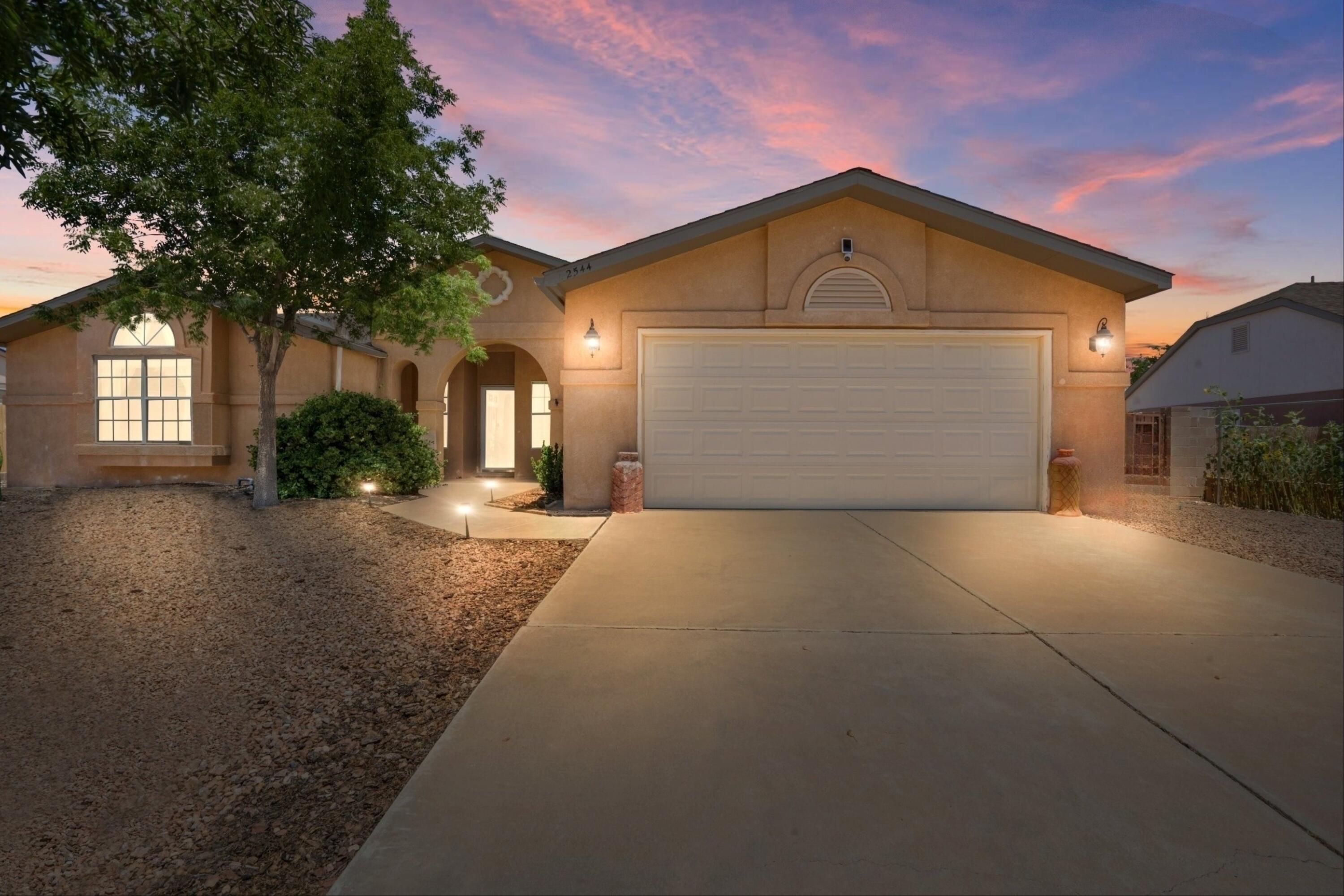 2544 TWIN BUTTES Drive NE