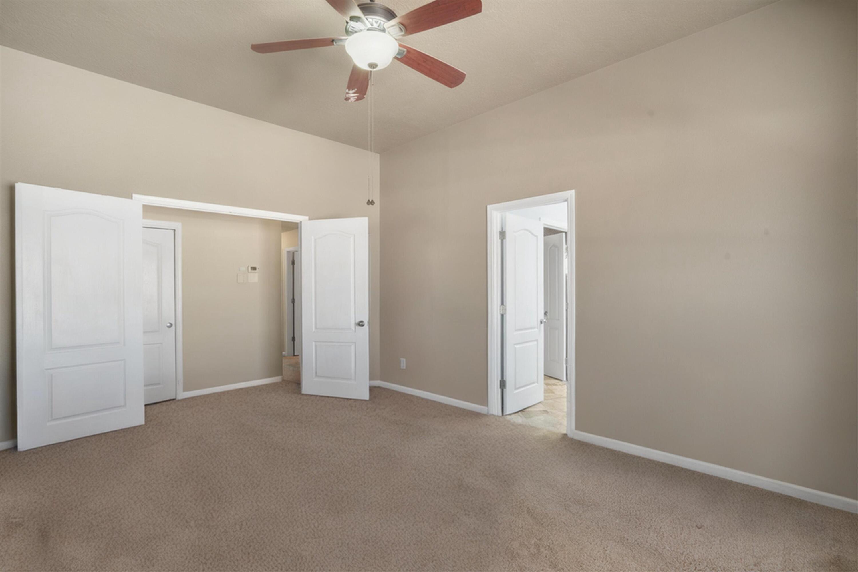 2544 TWIN BUTTES Drive NE