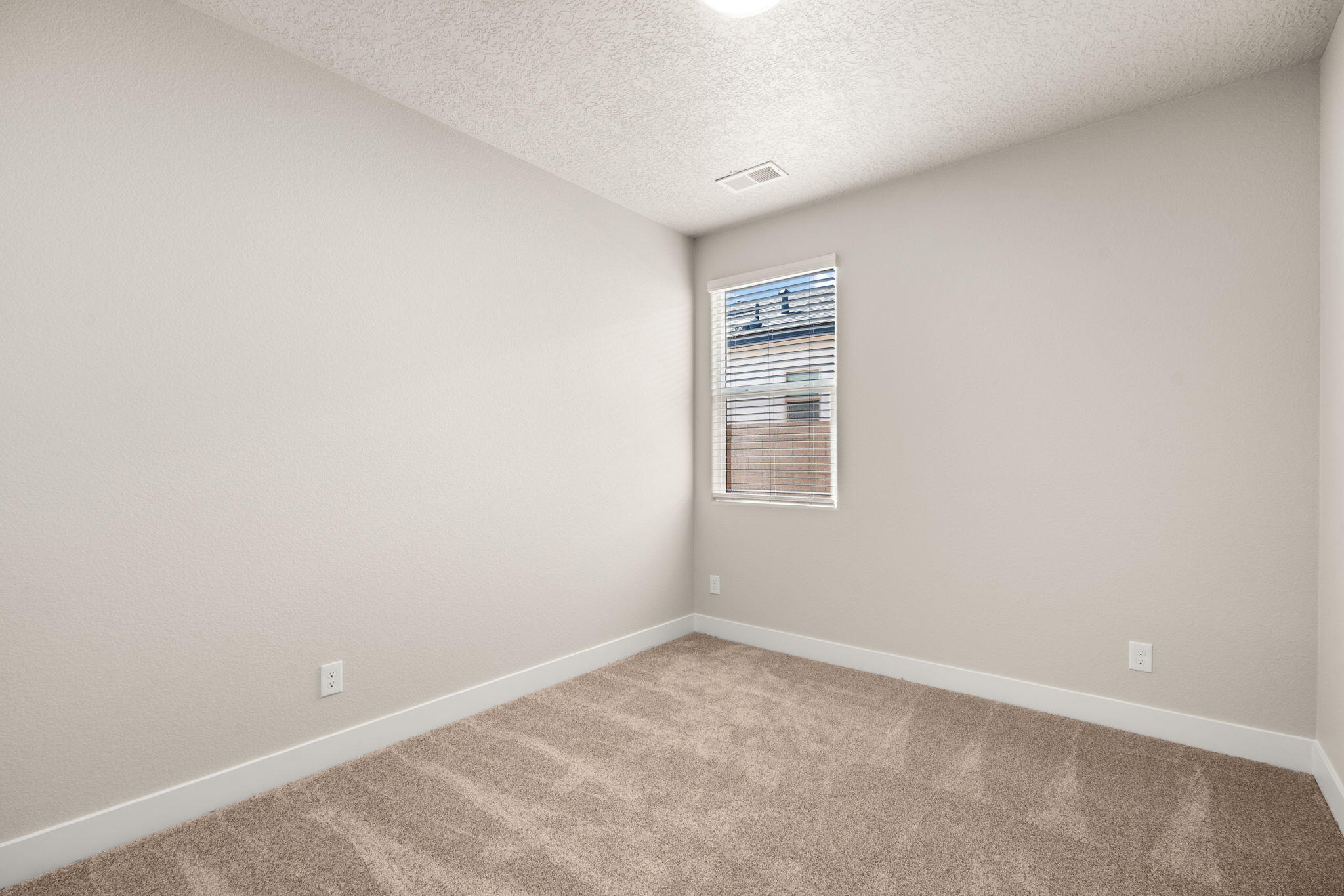4201 Crowned Eagle Loop NE