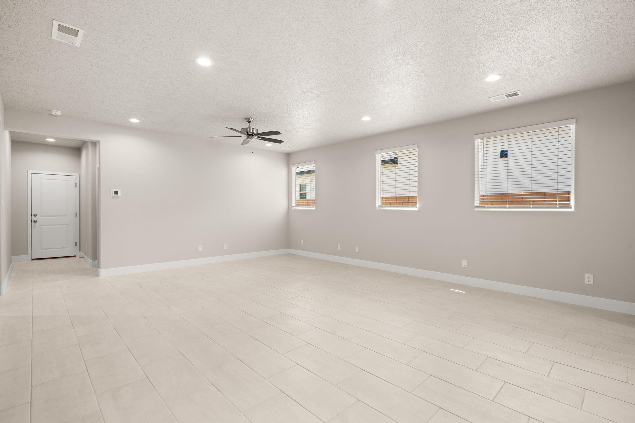 4205 Crowned Eagle Loop NE