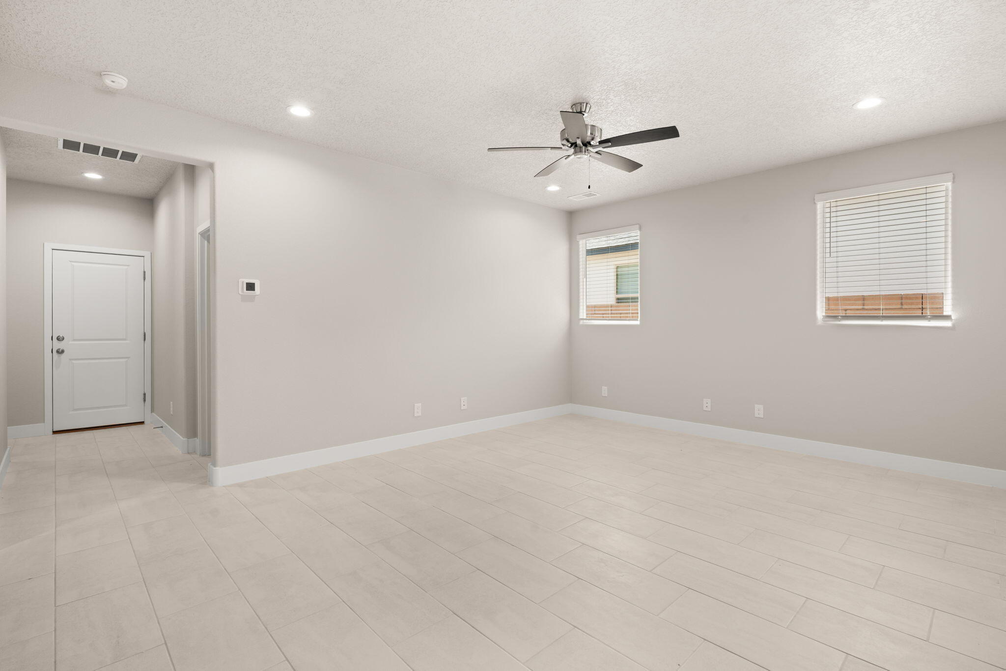 4205 Crowned Eagle Loop NE
