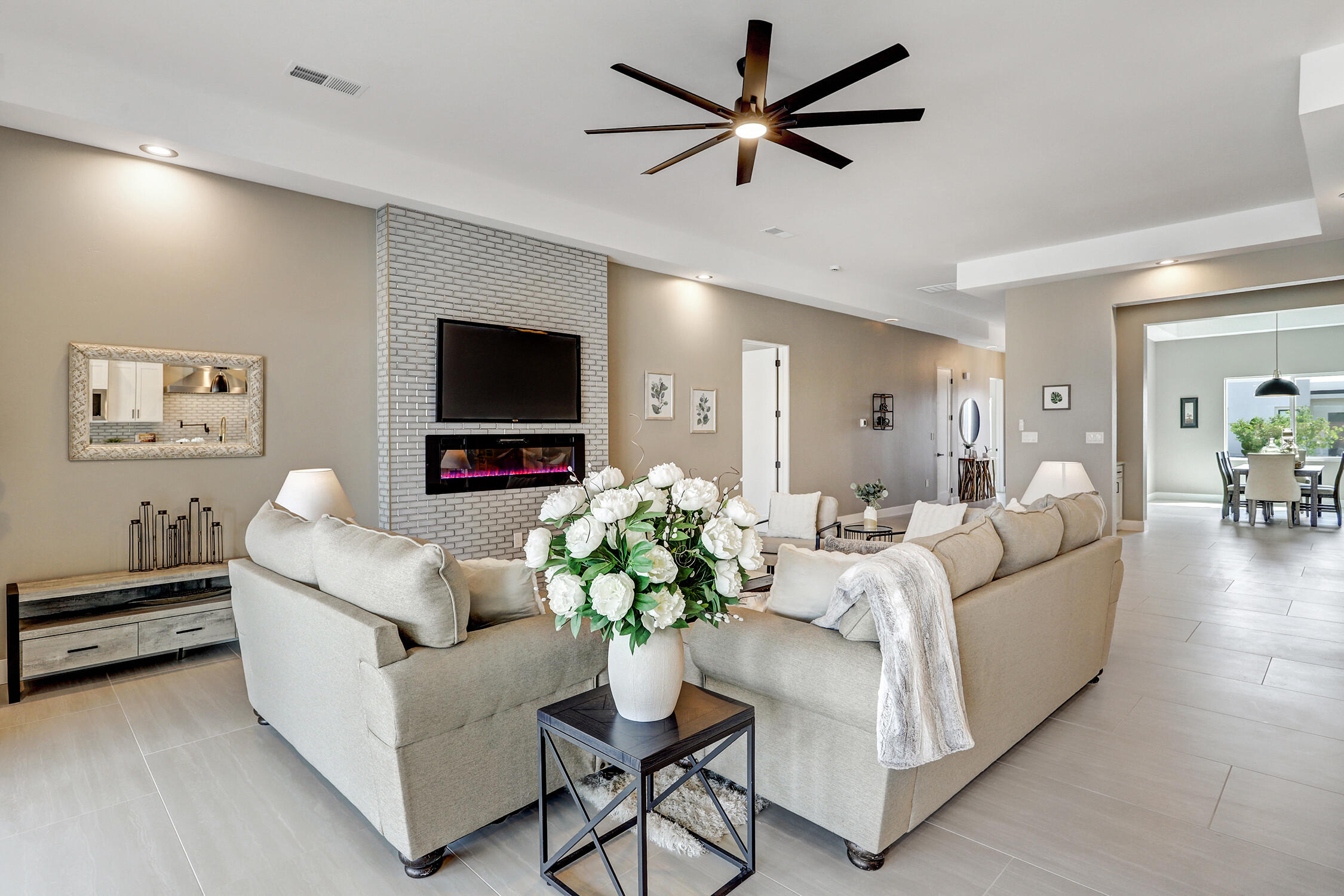 6605 Rim Rock Circle NW