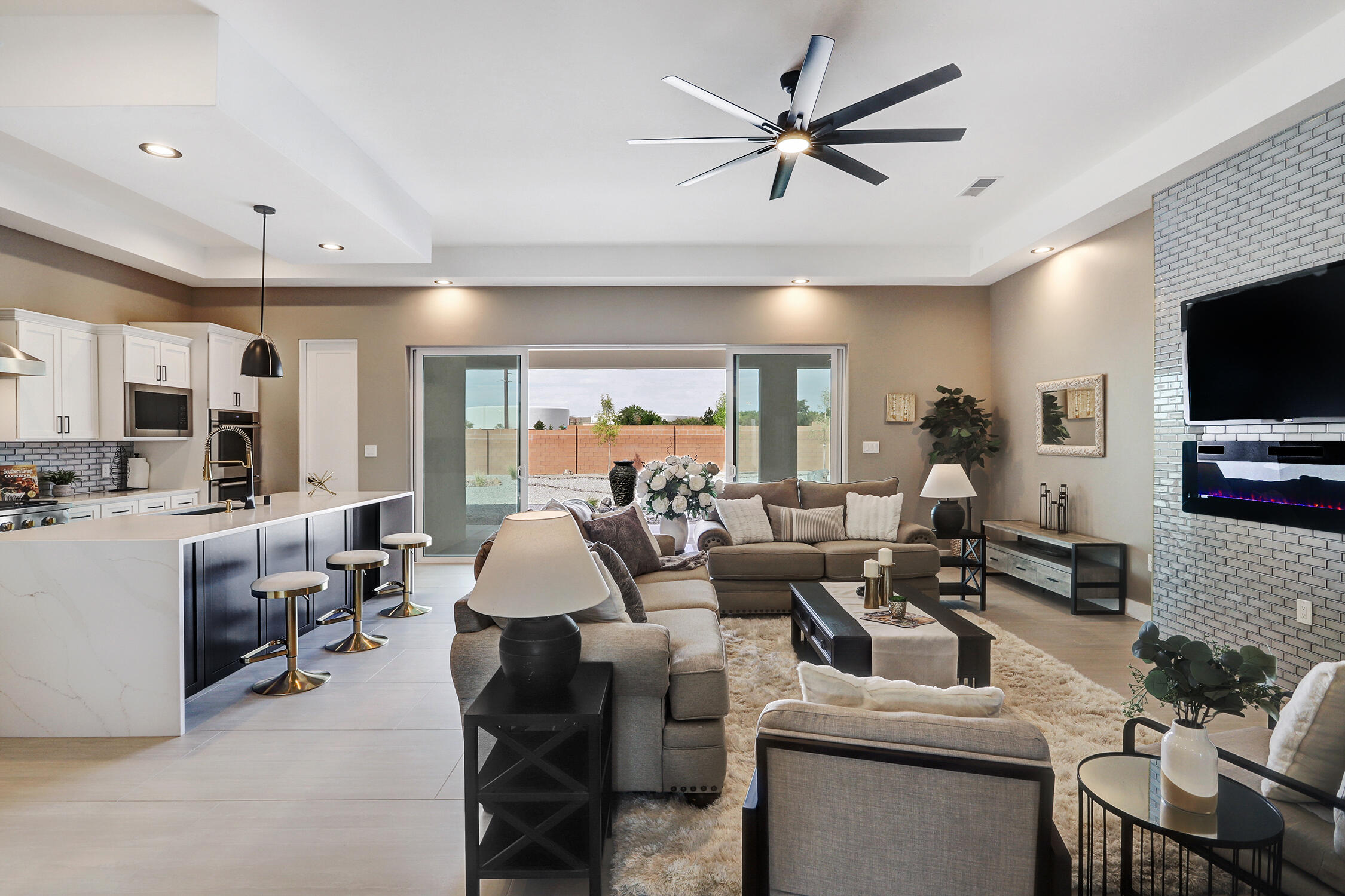 6605 Rim Rock Circle NW