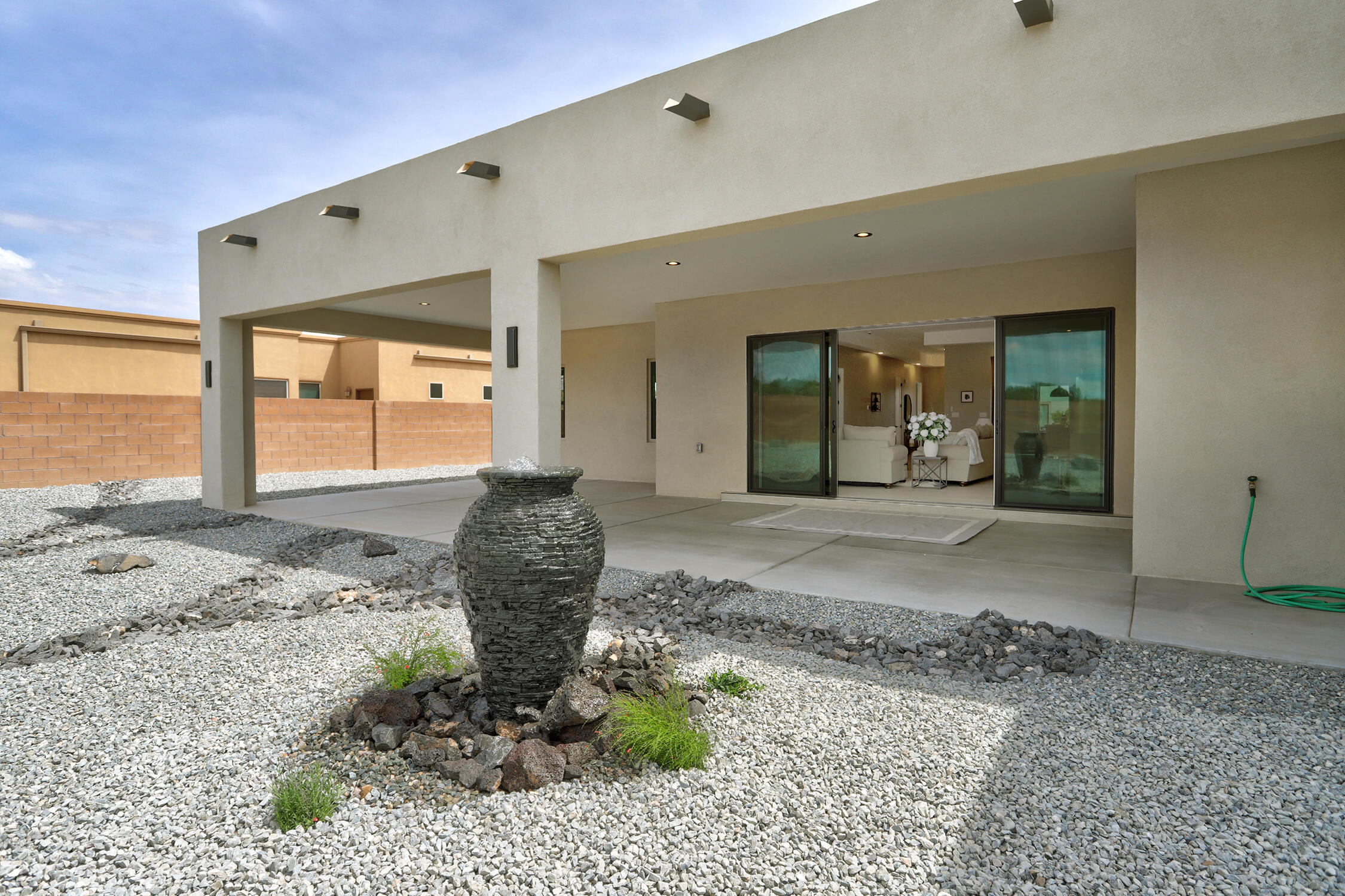 6605 Rim Rock Circle NW