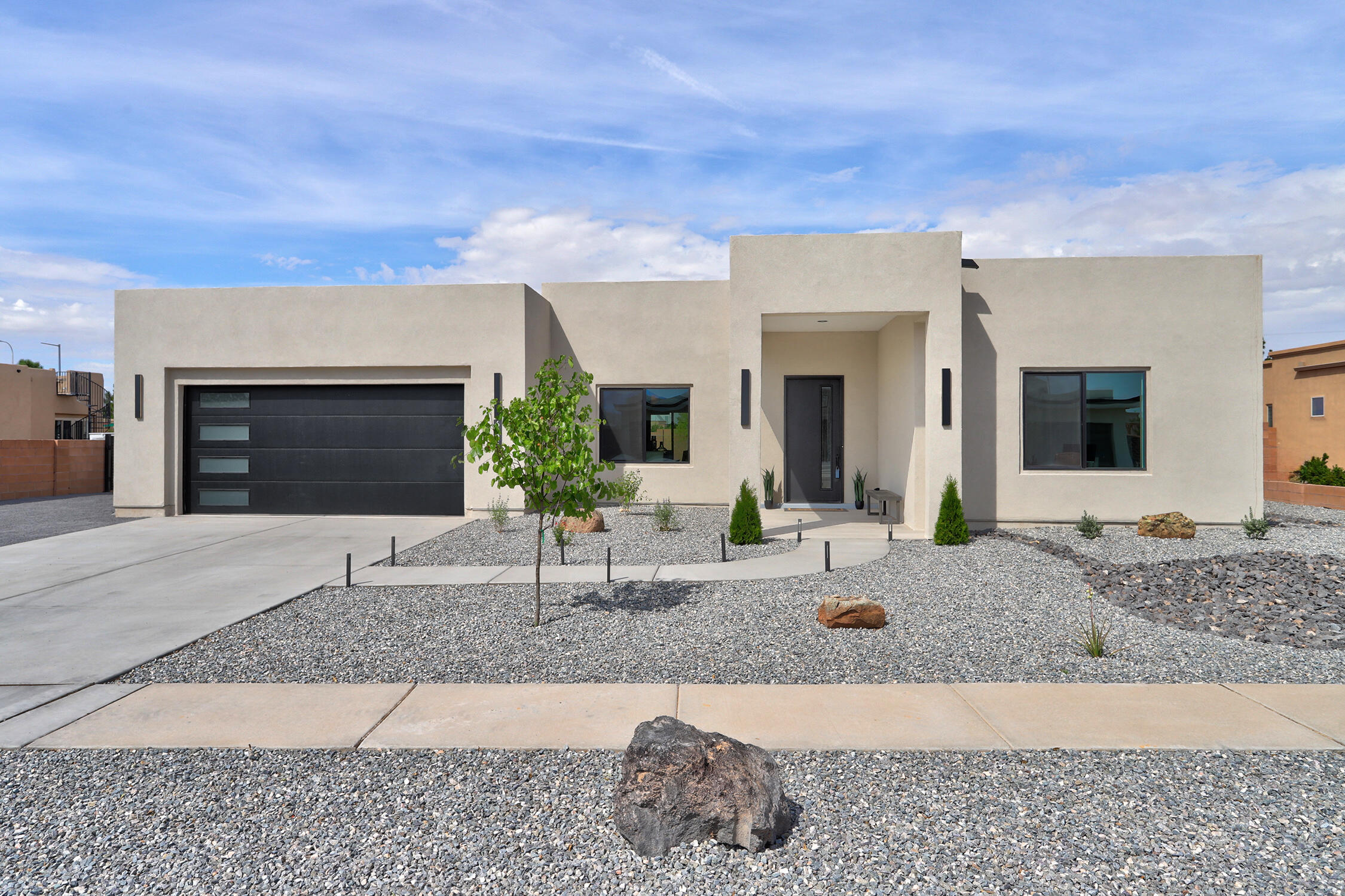 6605 Rim Rock Circle NW