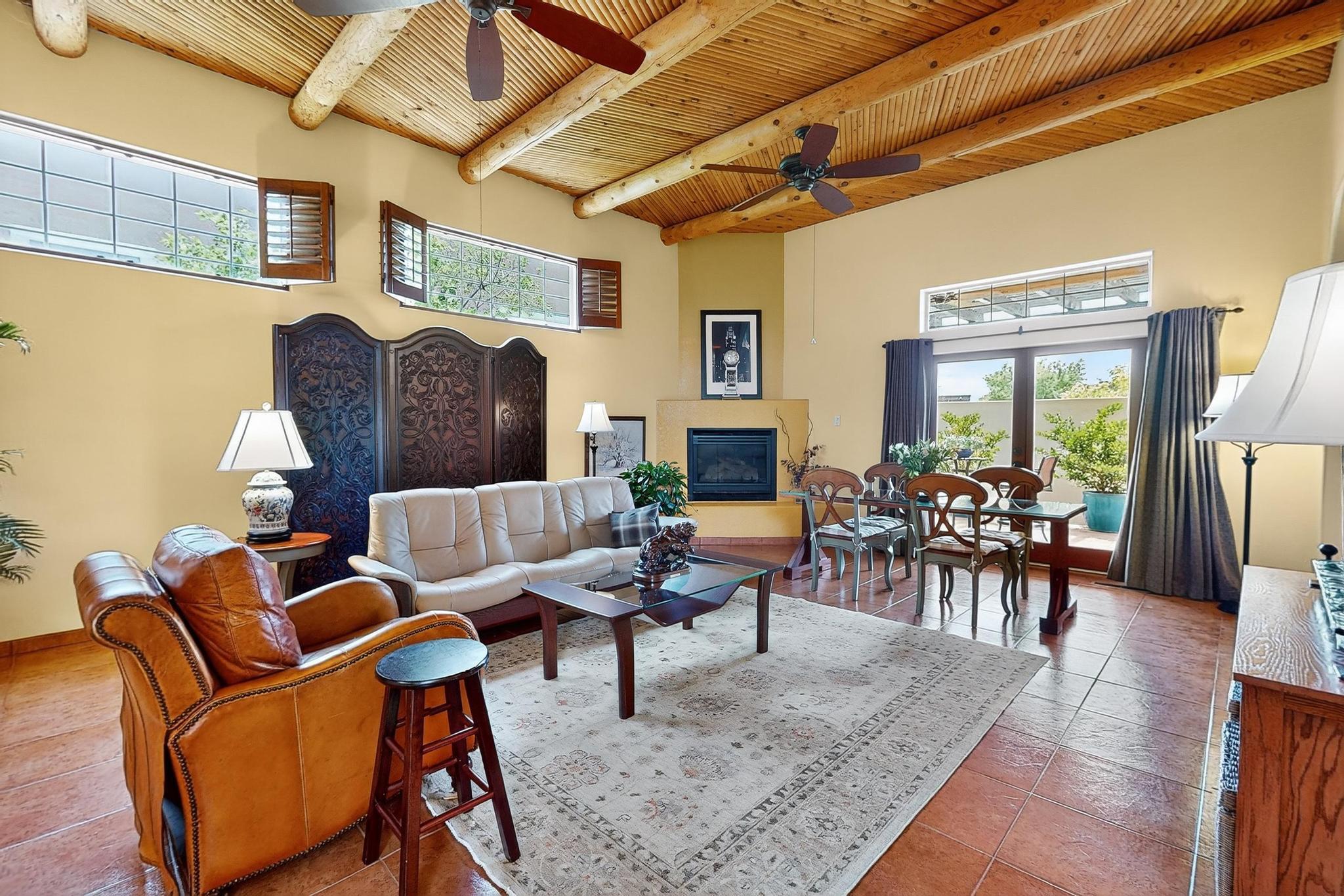 5704 PEPPERTREE Place NE