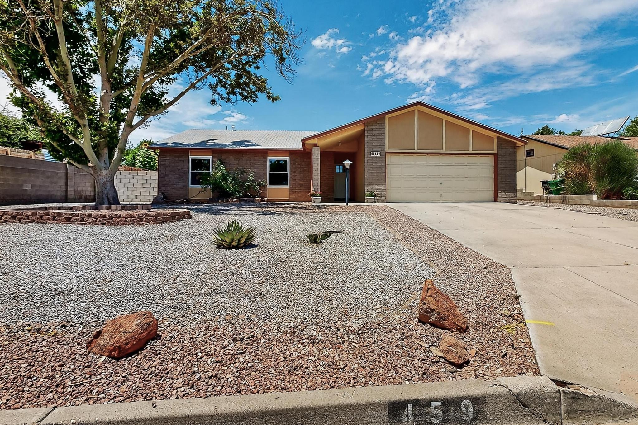 459 WESTERN HILLS Drive SE