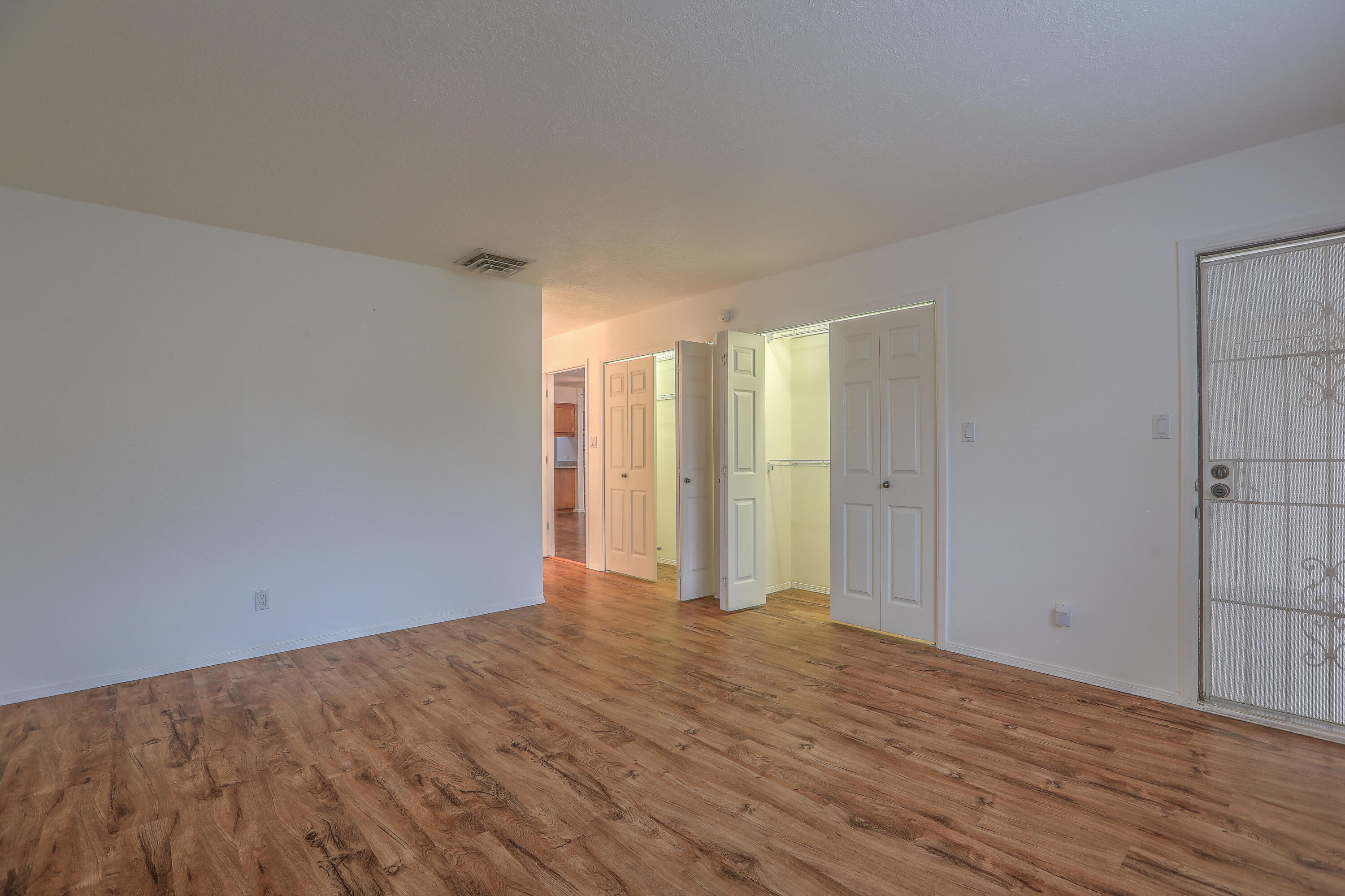 3343 ESPLANADE Circle SE