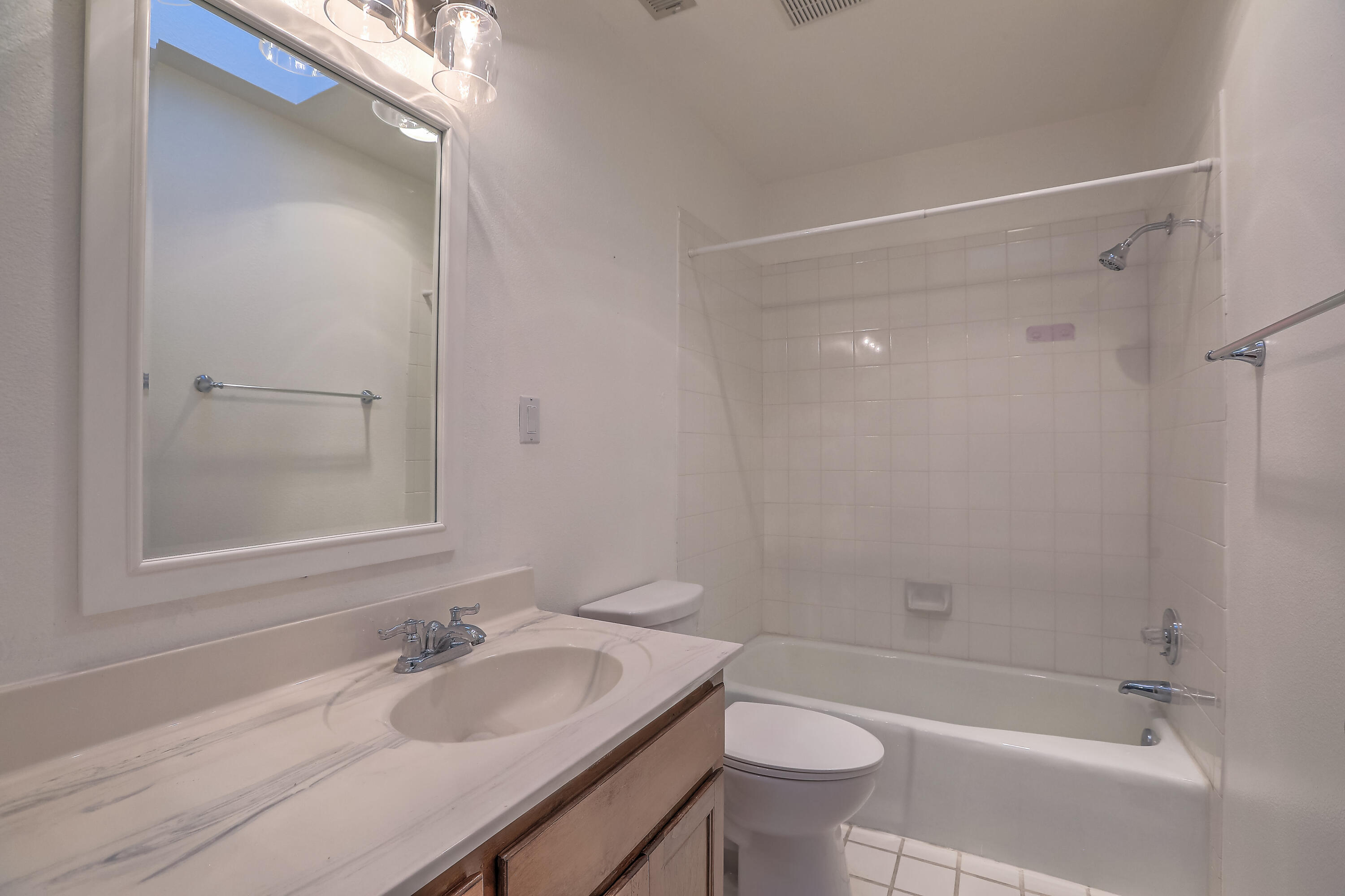 3343 ESPLANADE Circle SE