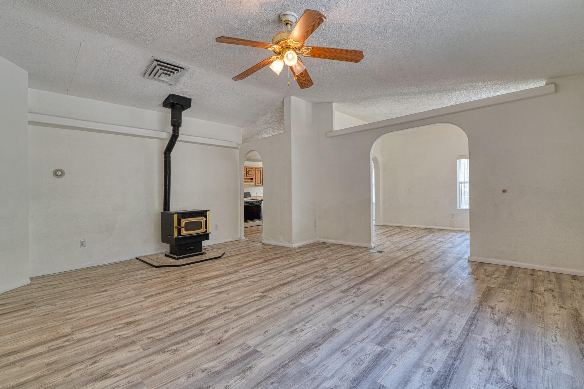 994 MOUNTAIN VALLEY Road