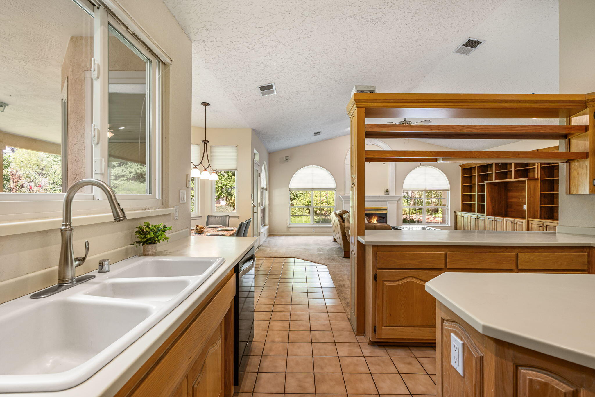 12405 ROYAL OAK Court NE