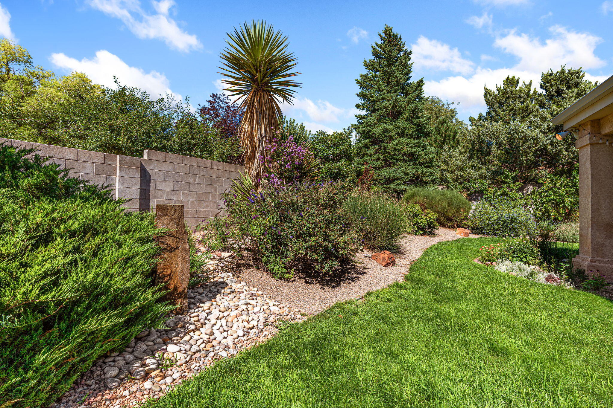 12405 ROYAL OAK Court NE