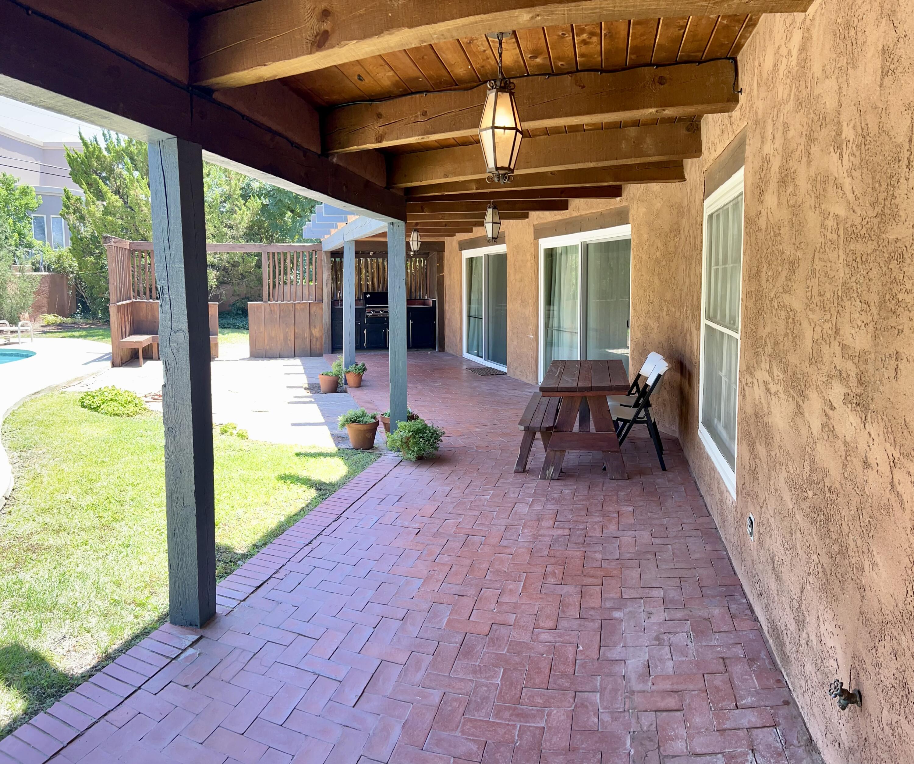 1920 MORNINGSIDE Drive NE