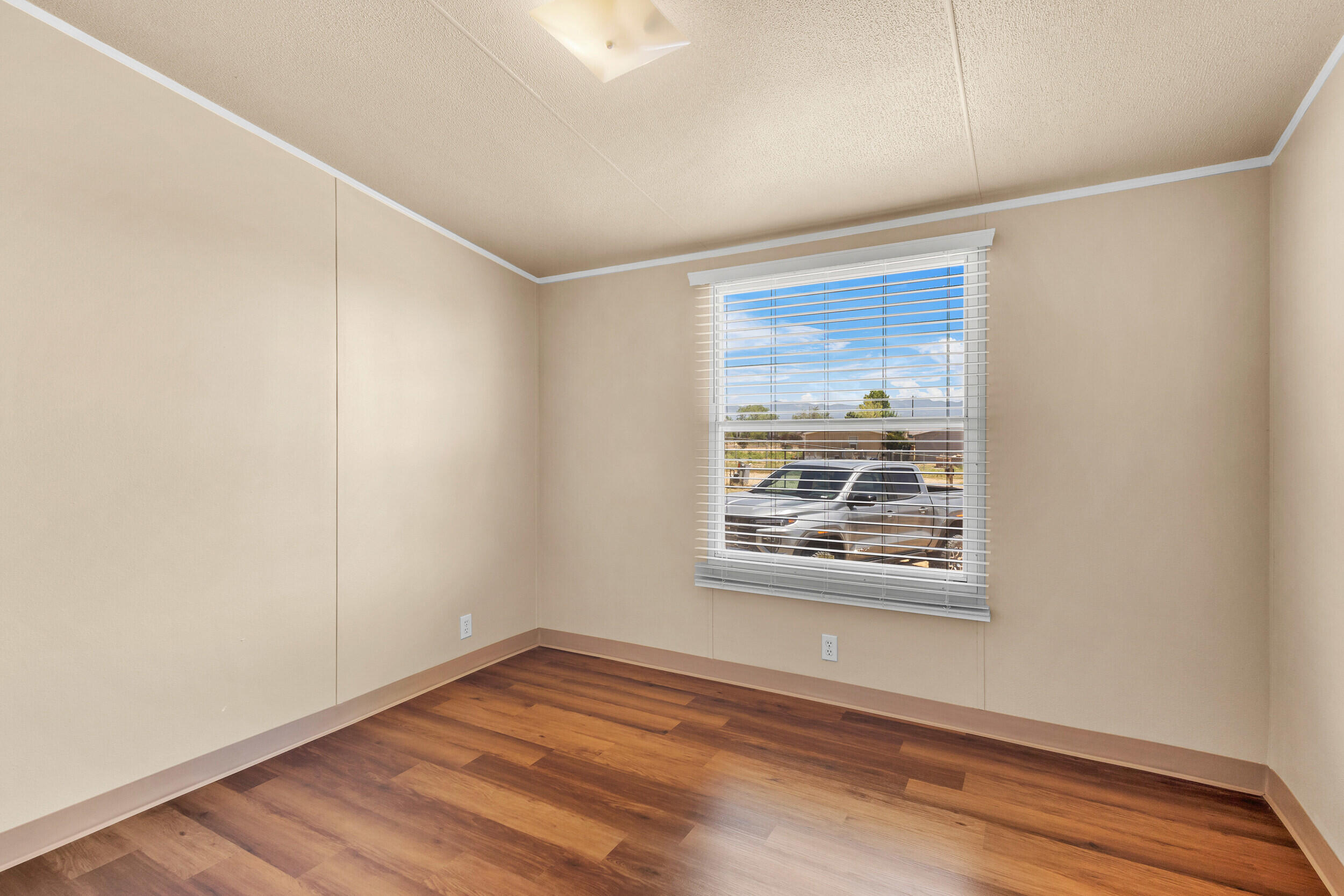 3 OAK Circle