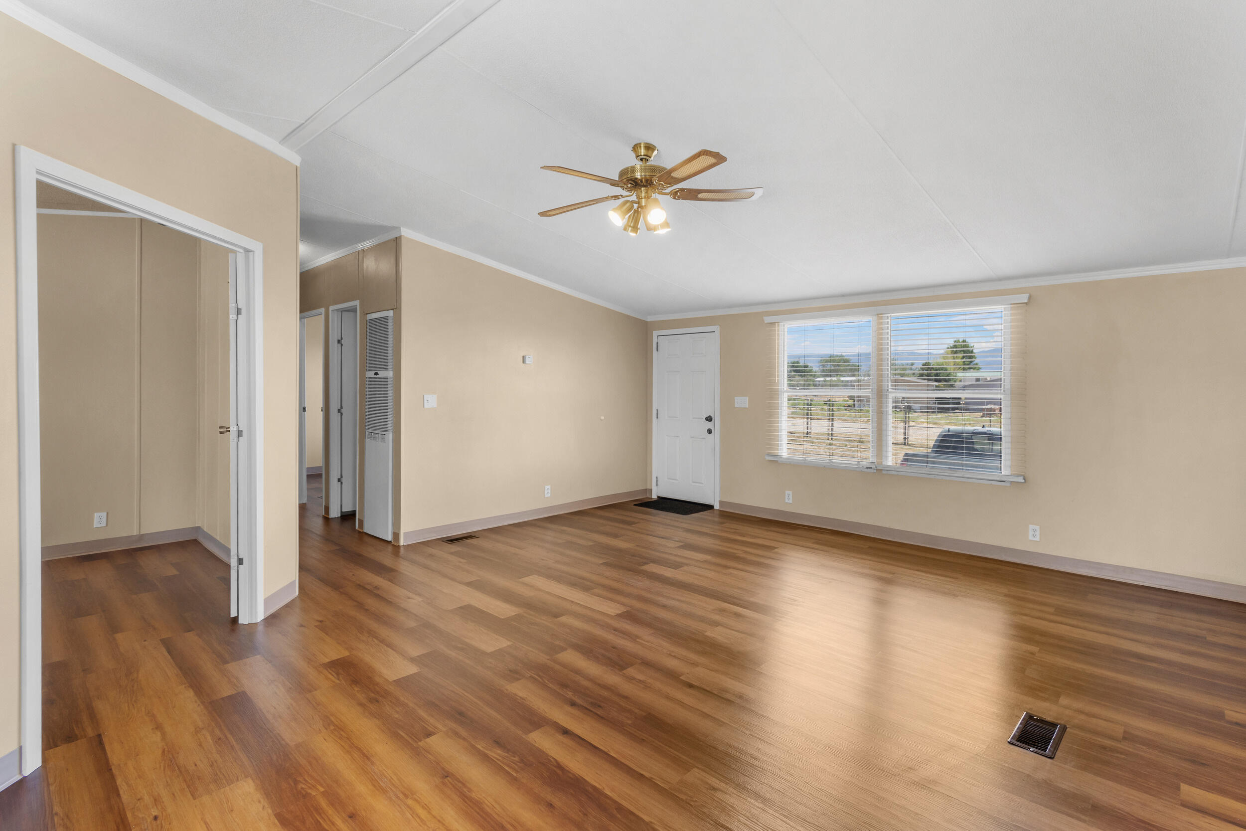 3 OAK Circle