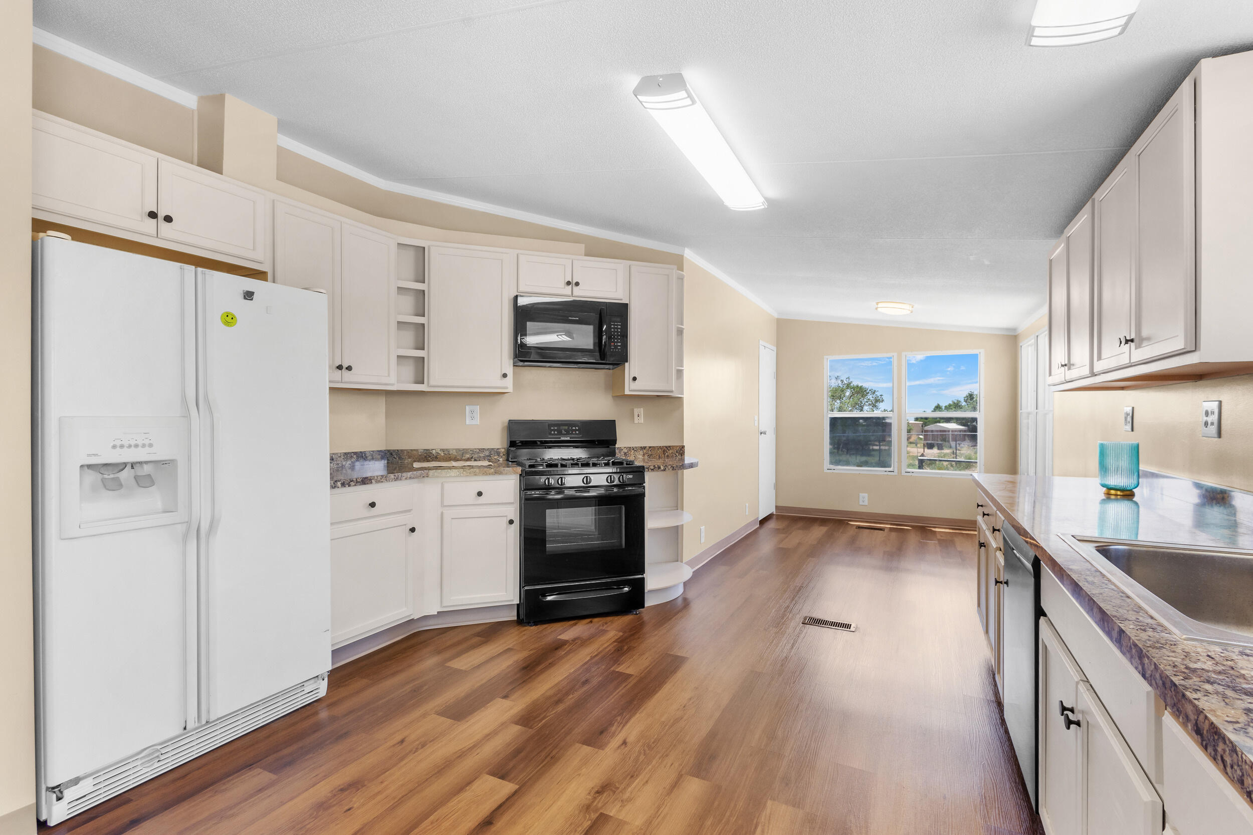 3 OAK Circle