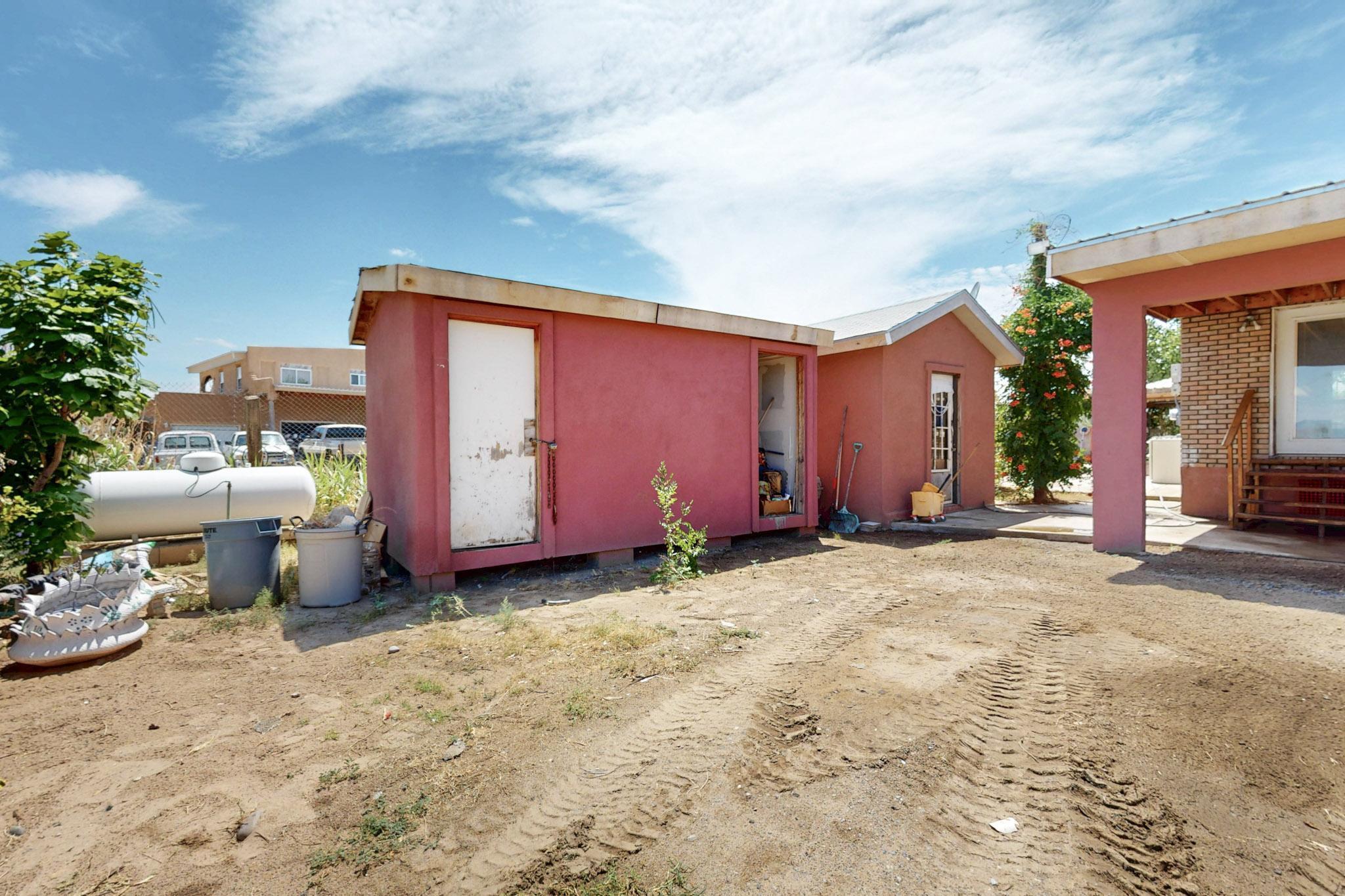 6916 RAY Lane SW