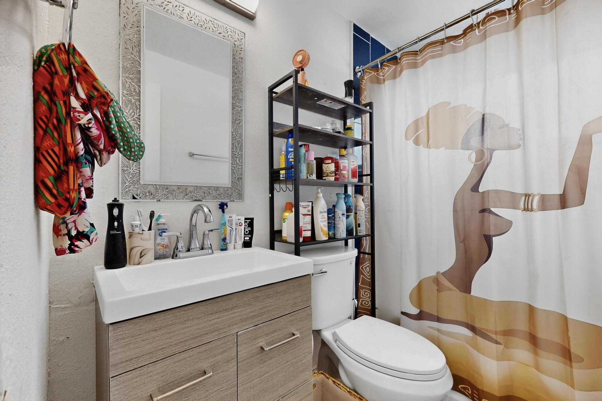 407 DALLAS Street NE