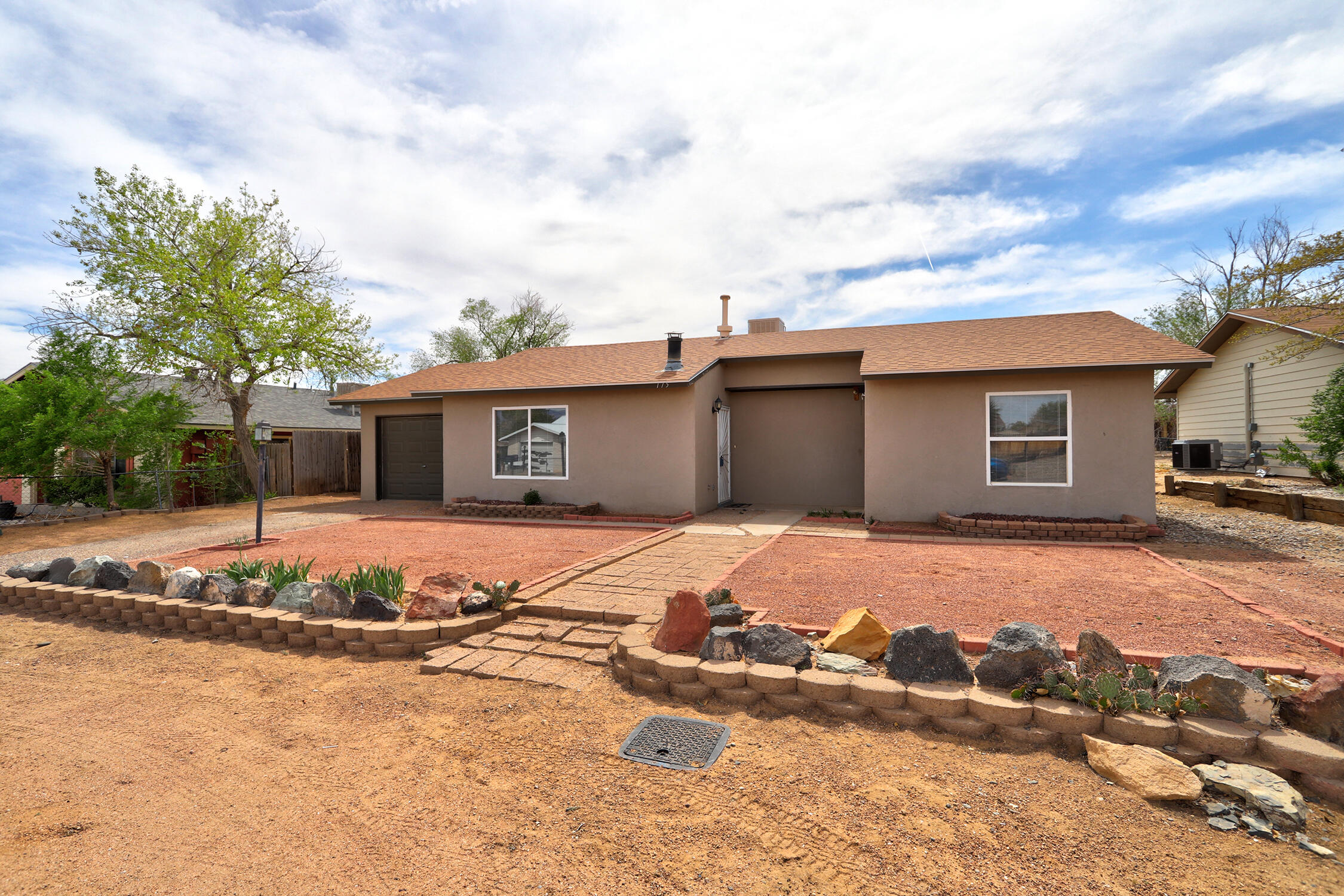 175 DARLENE Road SE