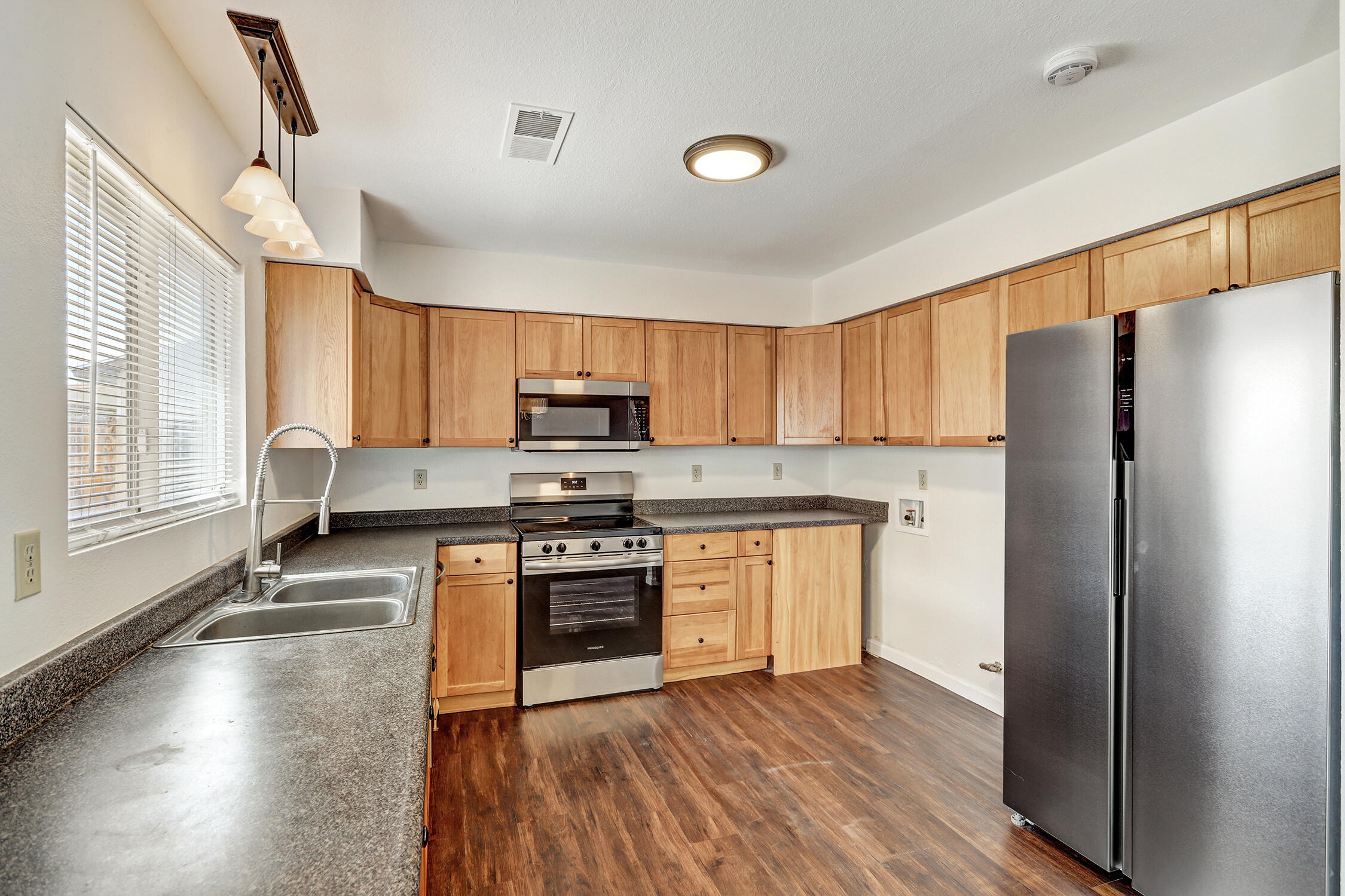 175 DARLENE Road SE