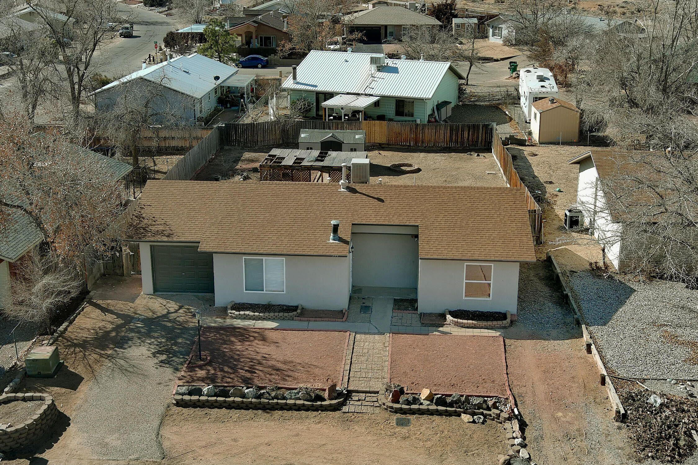 175 DARLENE Road SE